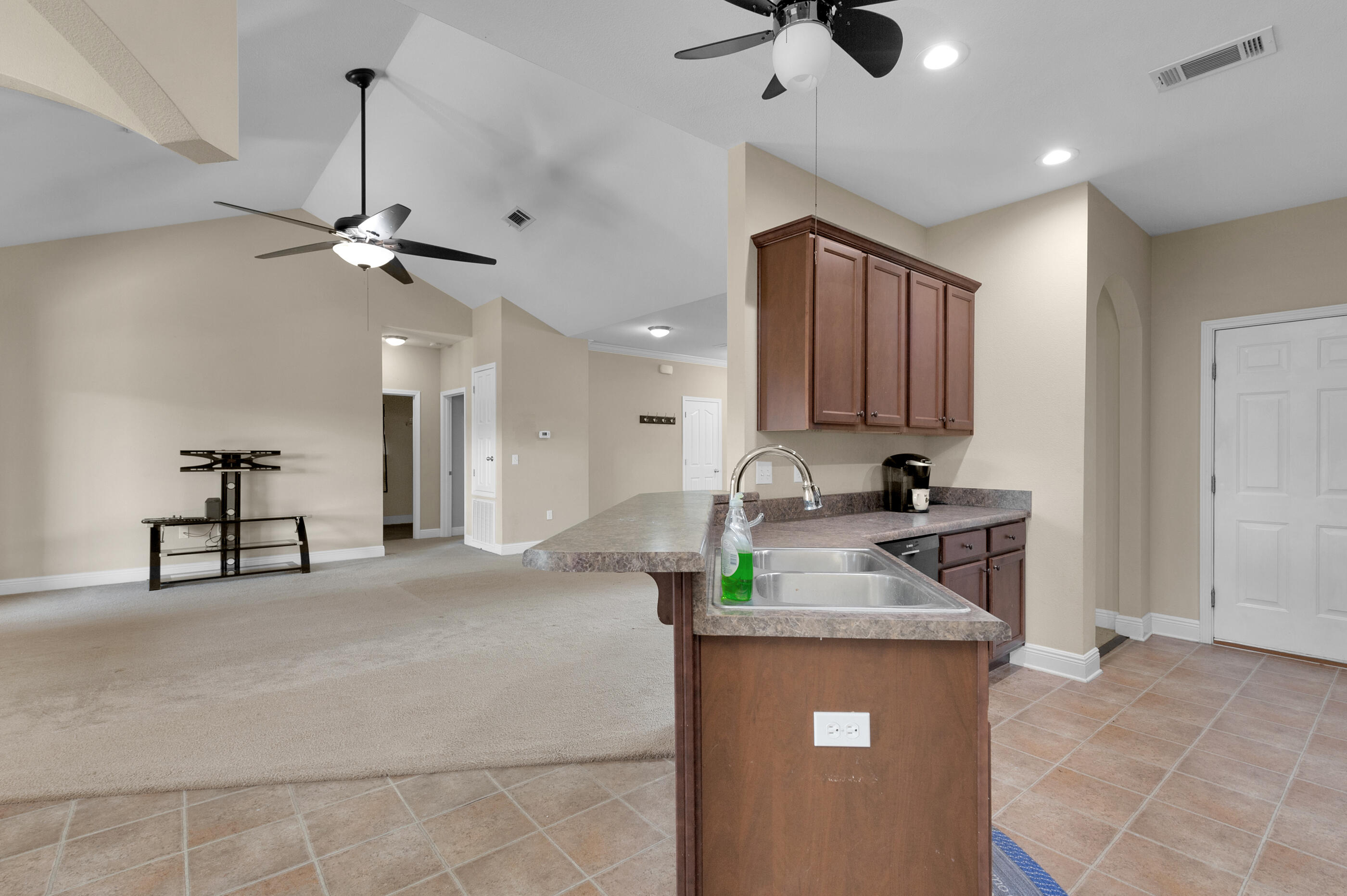 ROLLING RIDGE - Residential