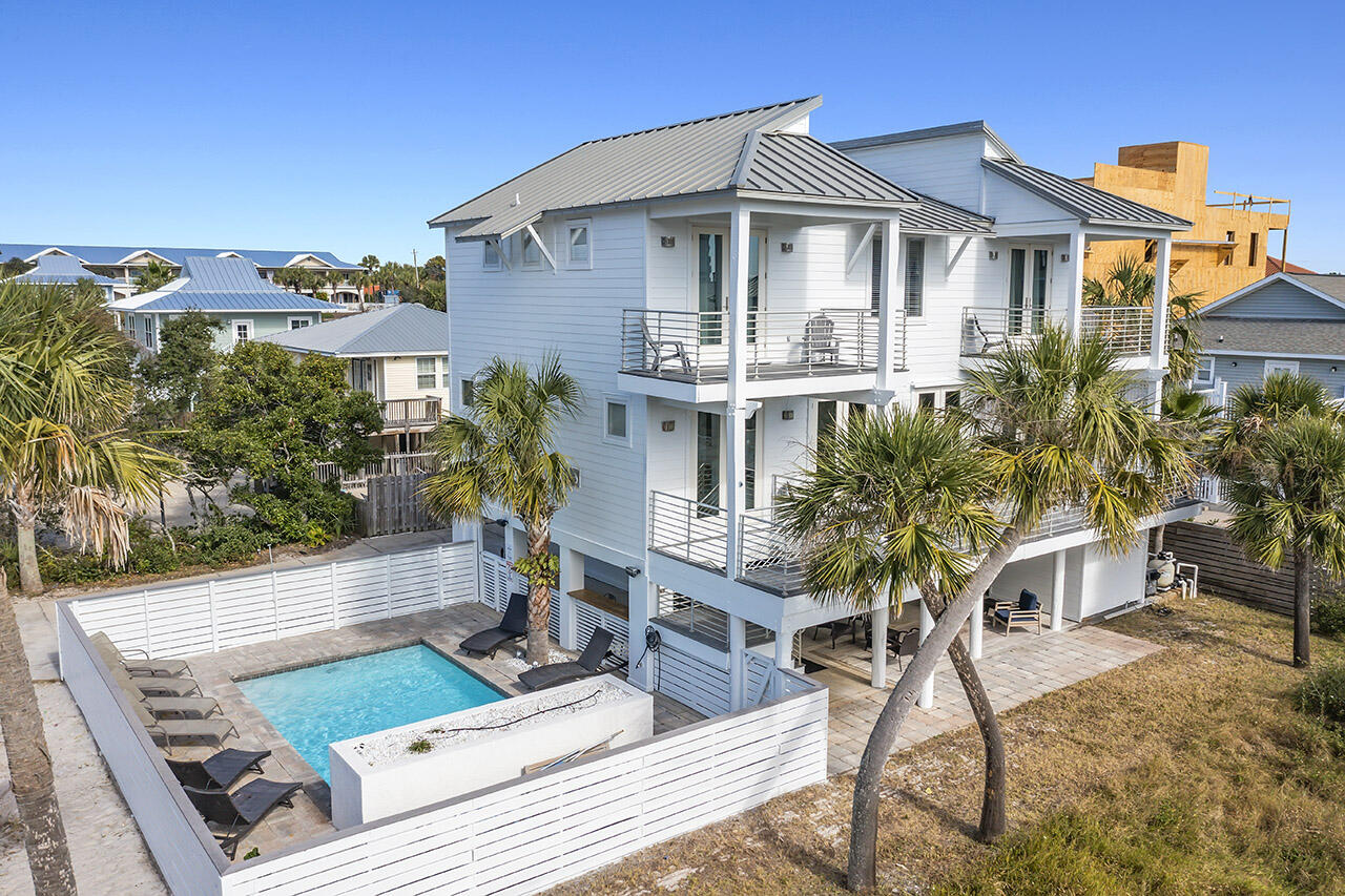 SNOW DRIFT BEACH - Residential