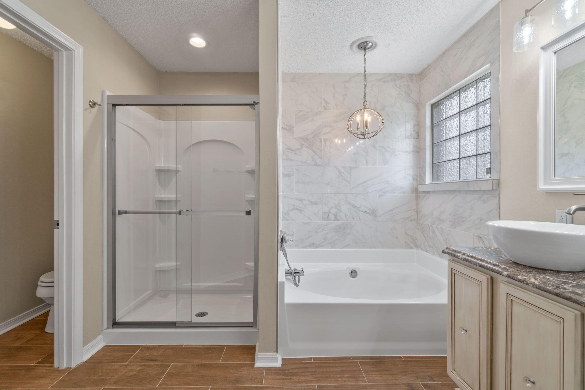 HOLLEY BY THE SEA - Residential