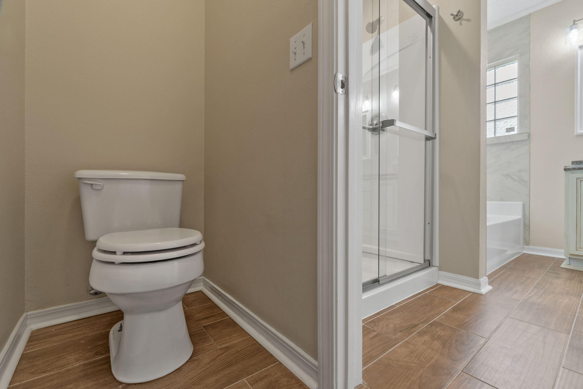 HOLLEY BY THE SEA - Residential