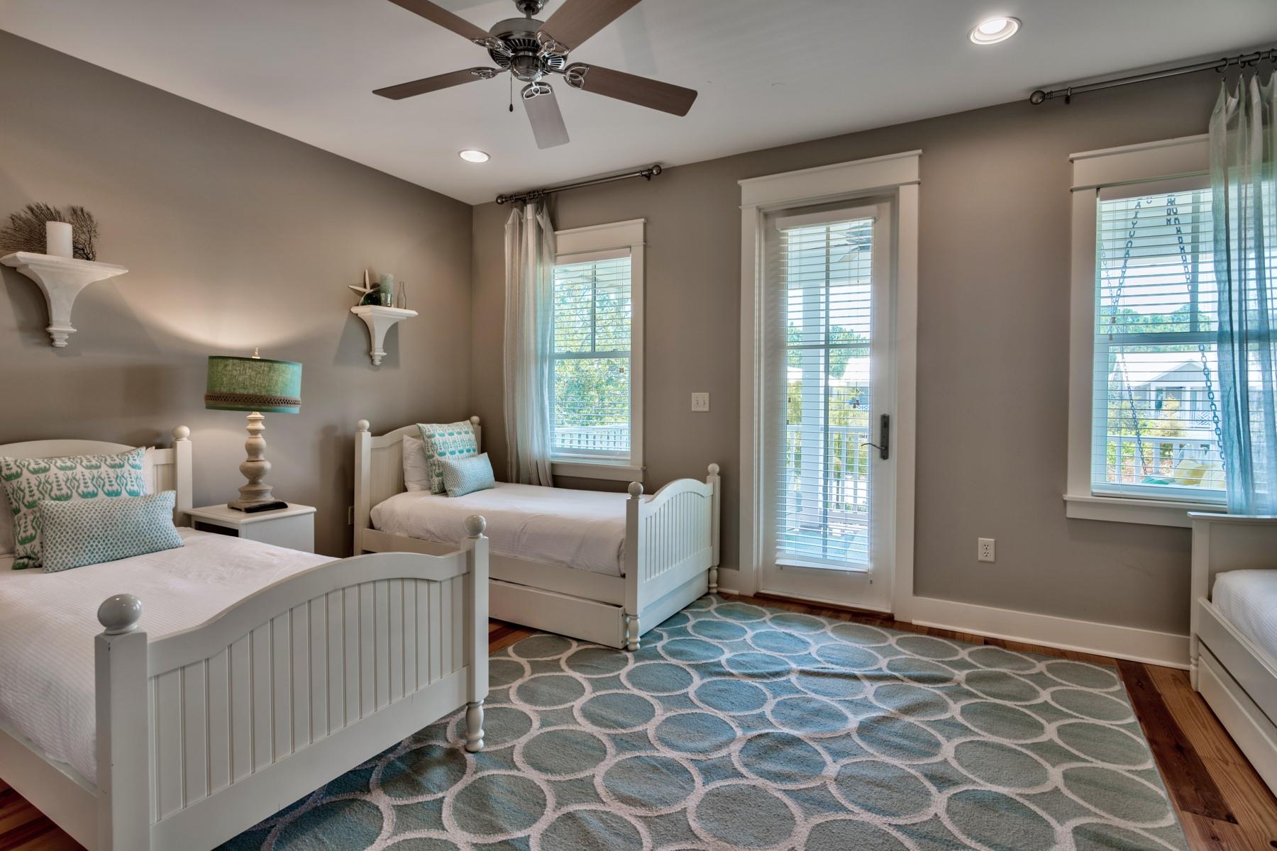 WATERCOLOR CROSSINGS - Residential