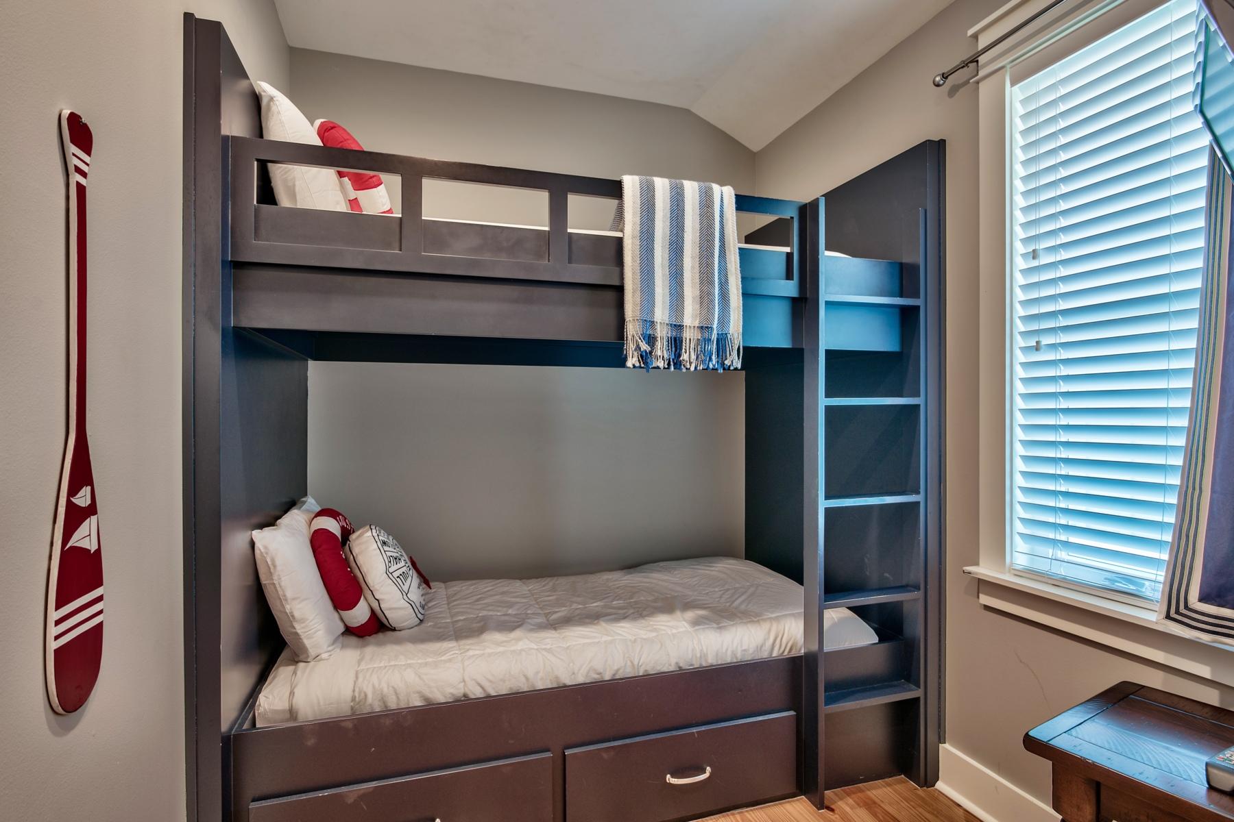 WATERCOLOR CROSSINGS - Residential