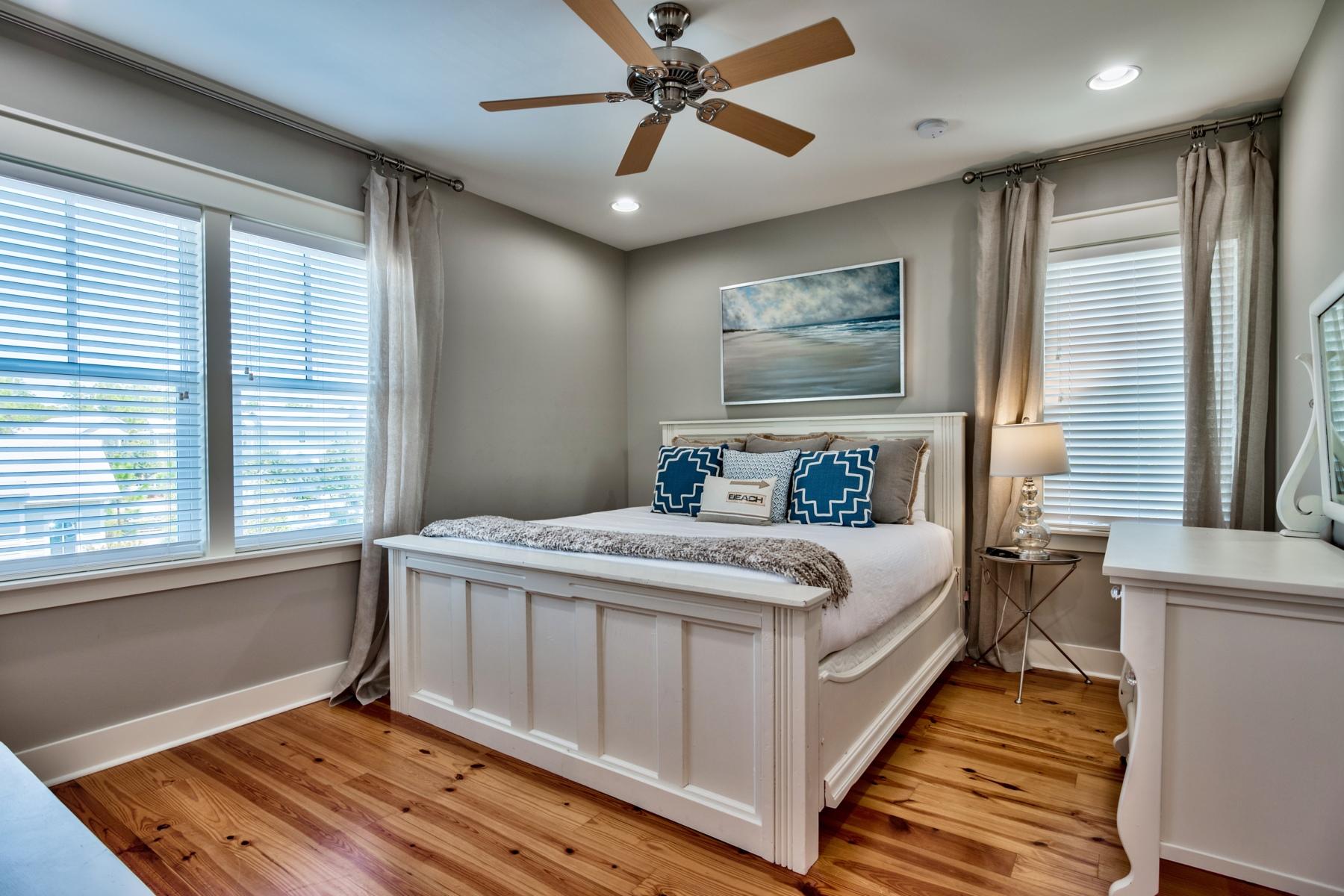 WATERCOLOR CROSSINGS - Residential