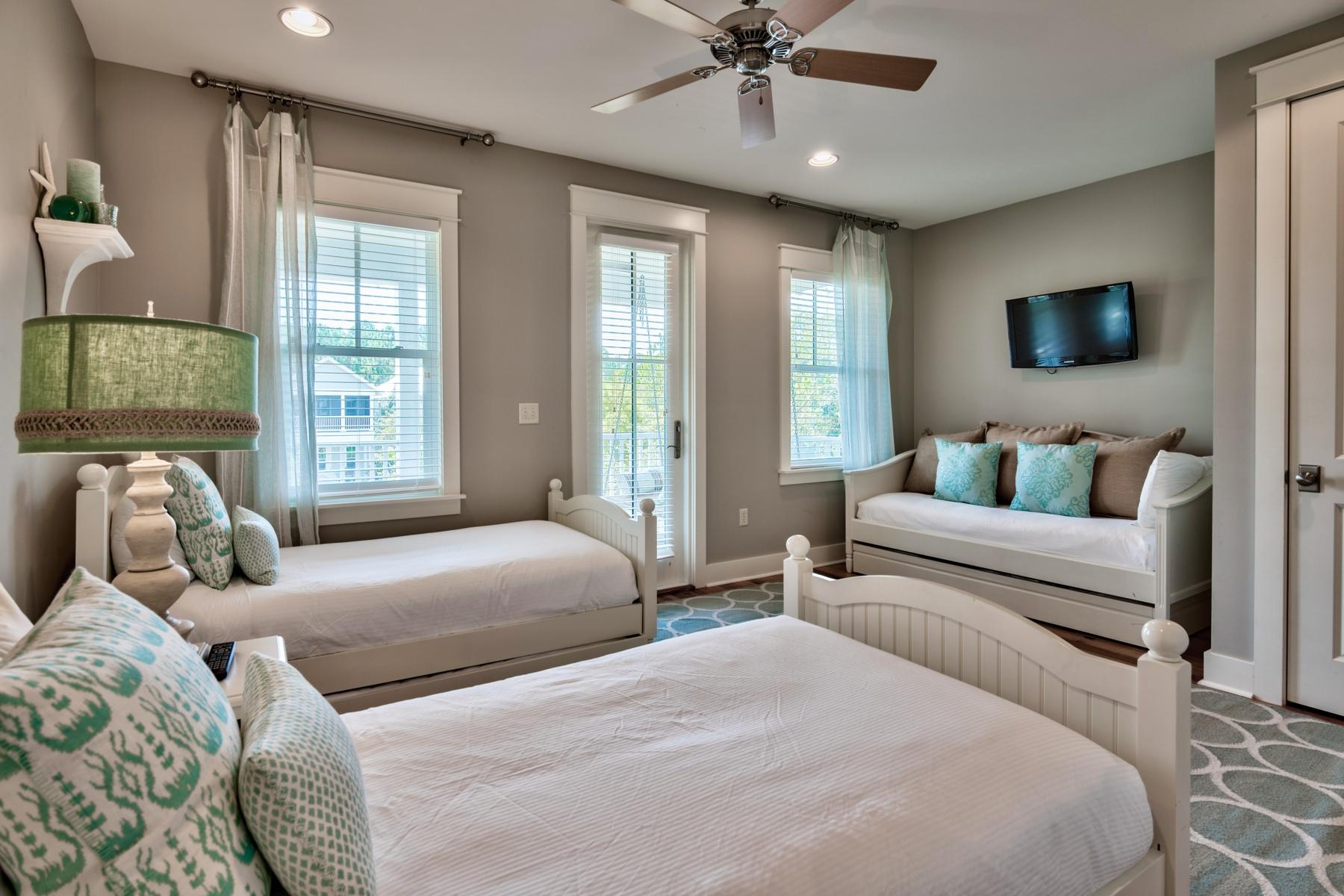 WATERCOLOR CROSSINGS - Residential