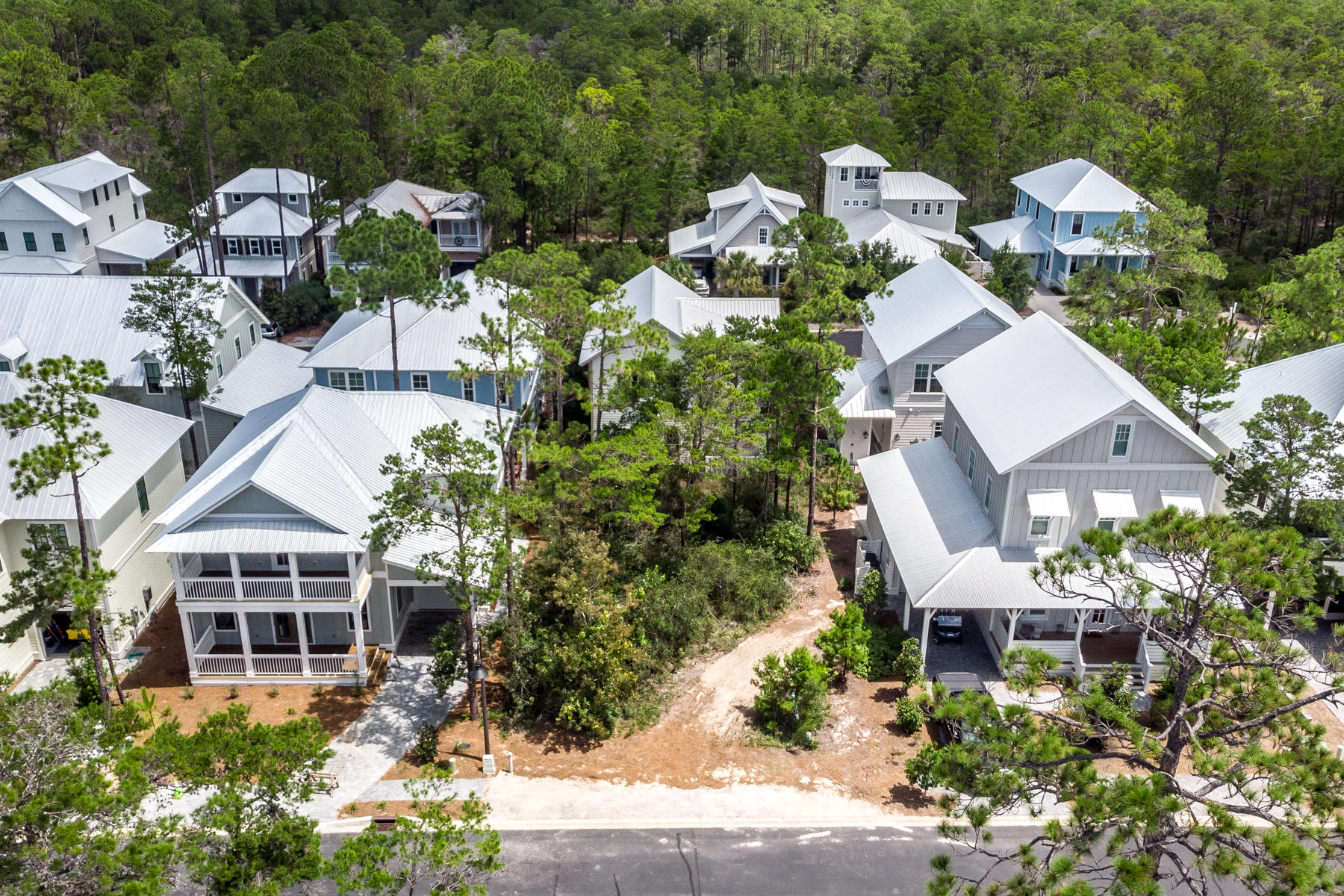 LAKESIDE AT BLUE MOUNTAIN BEACH - Land