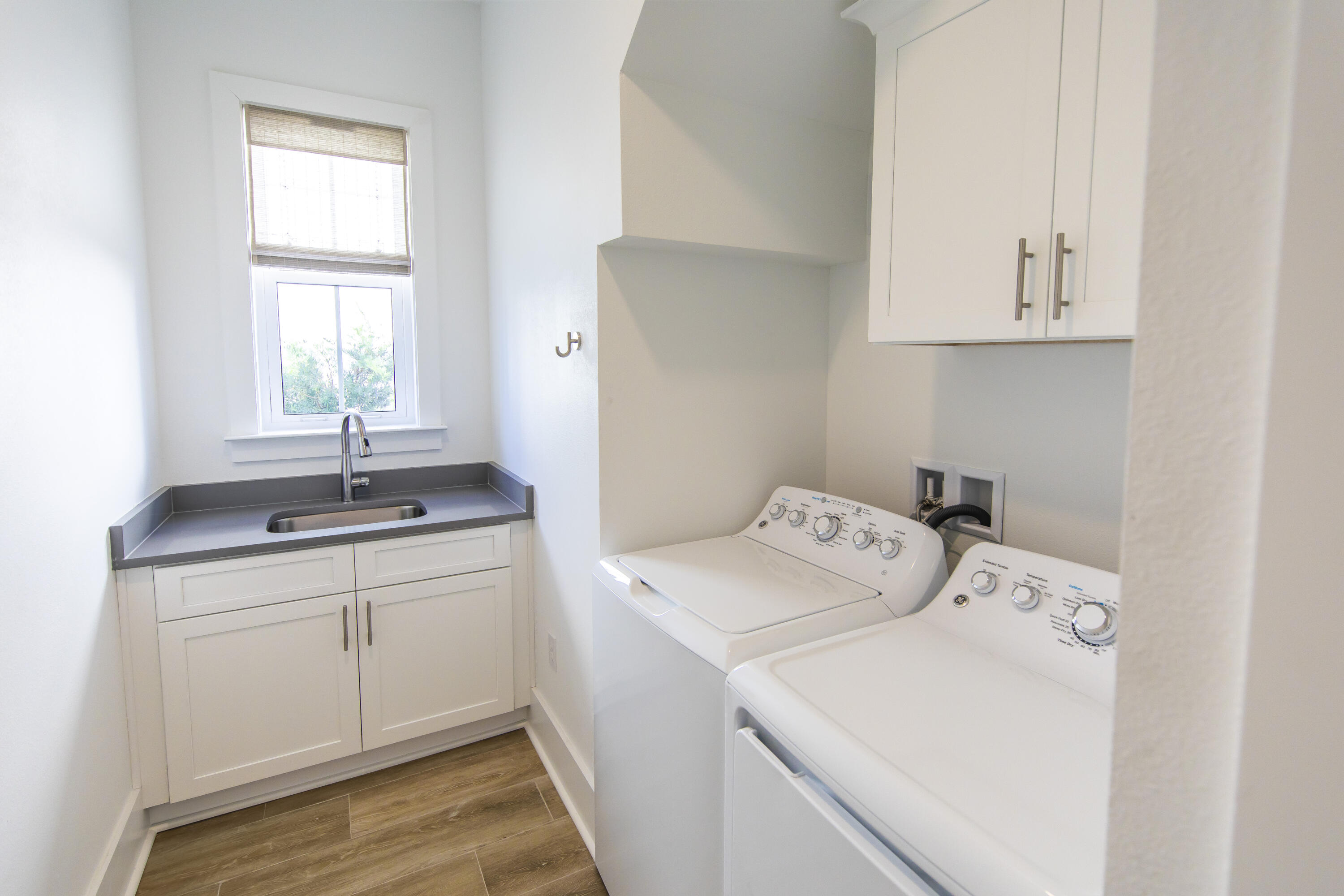 THE COVE - Residential