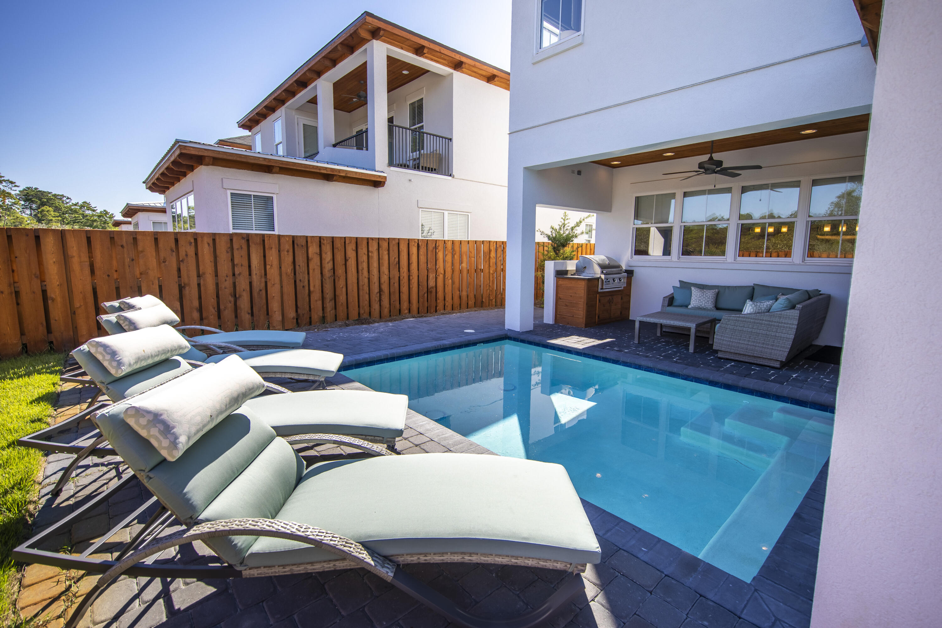 THE COVE - Residential