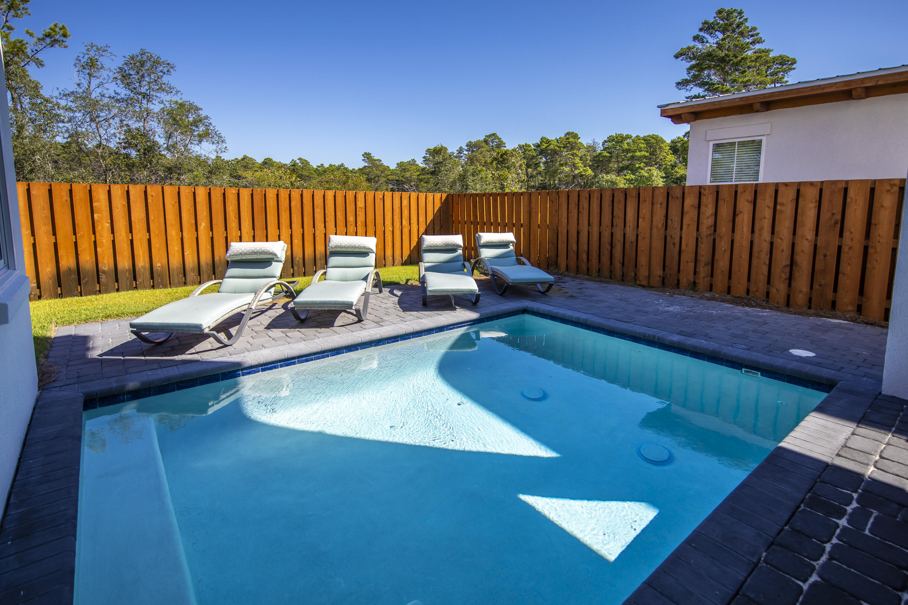 THE COVE - Residential