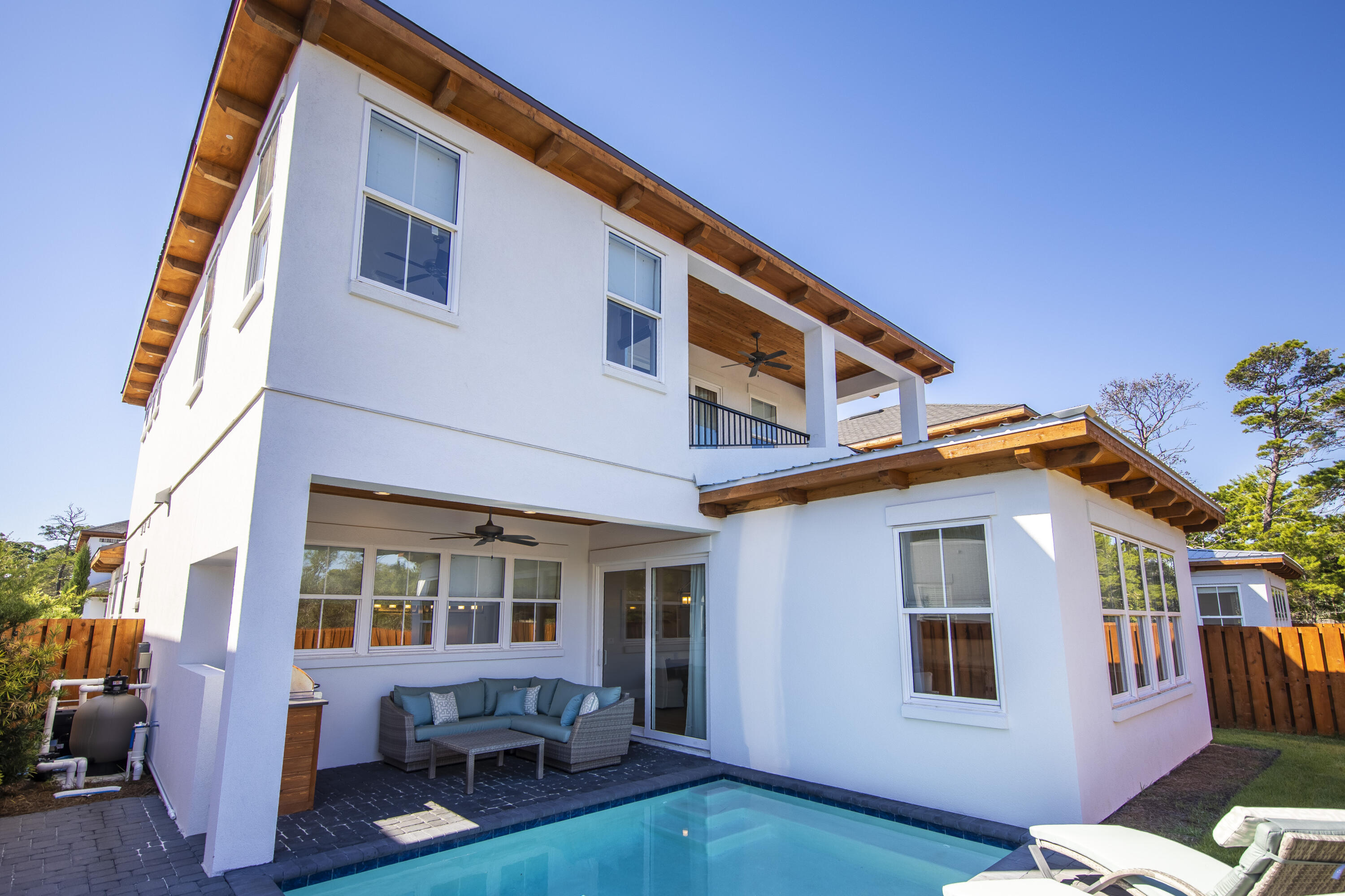 THE COVE - Residential