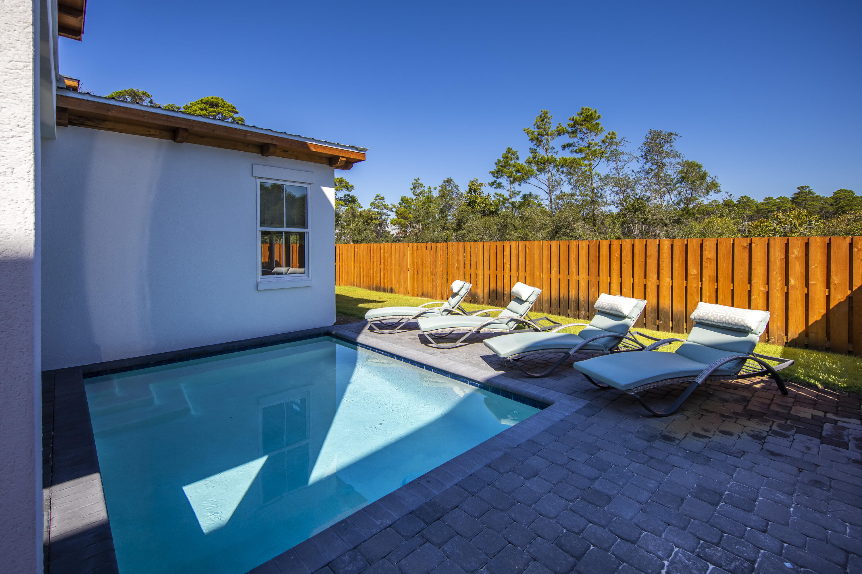 THE COVE - Residential