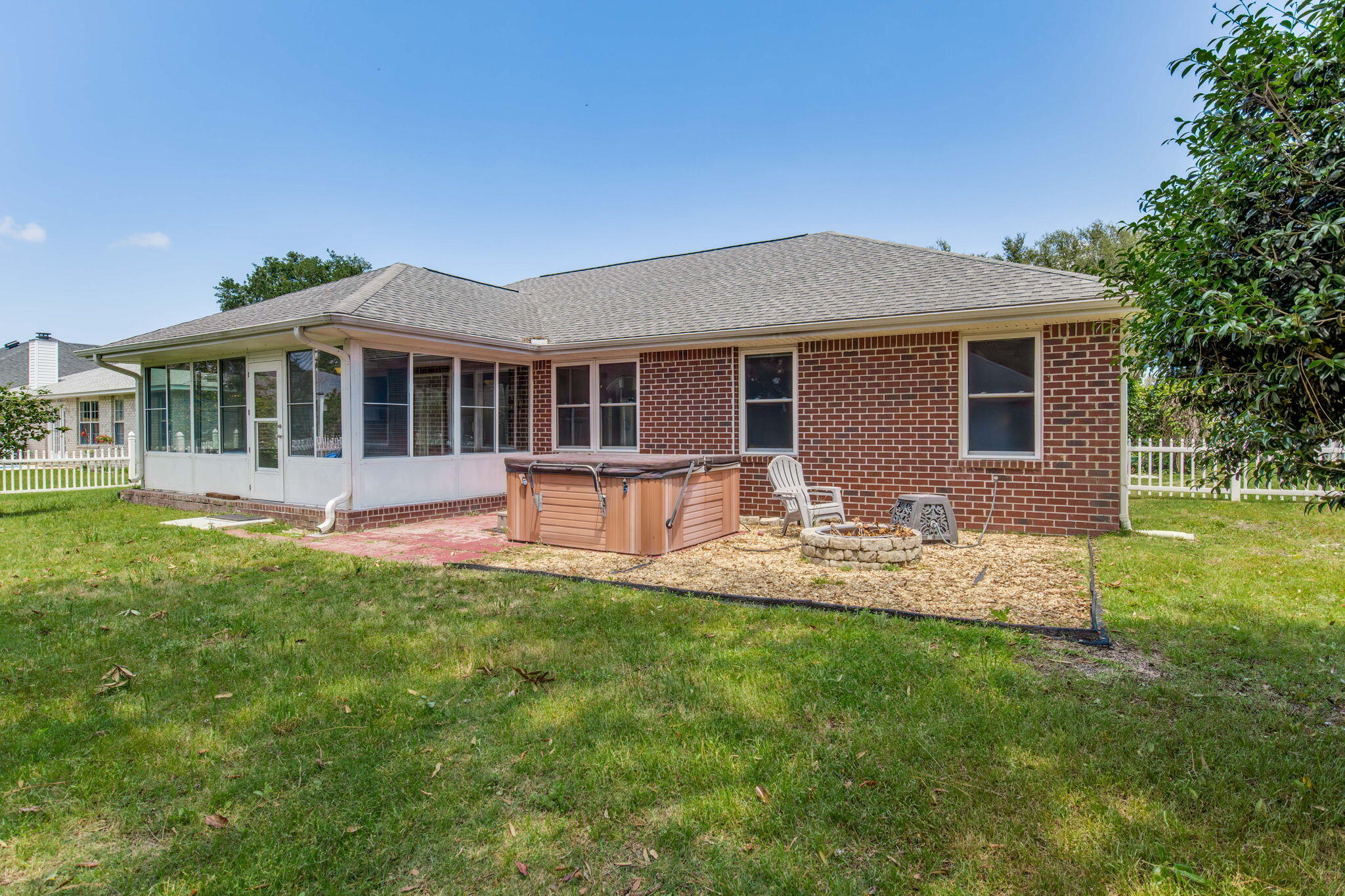 VILLA DANIELLE 1ST ADDN - Residential