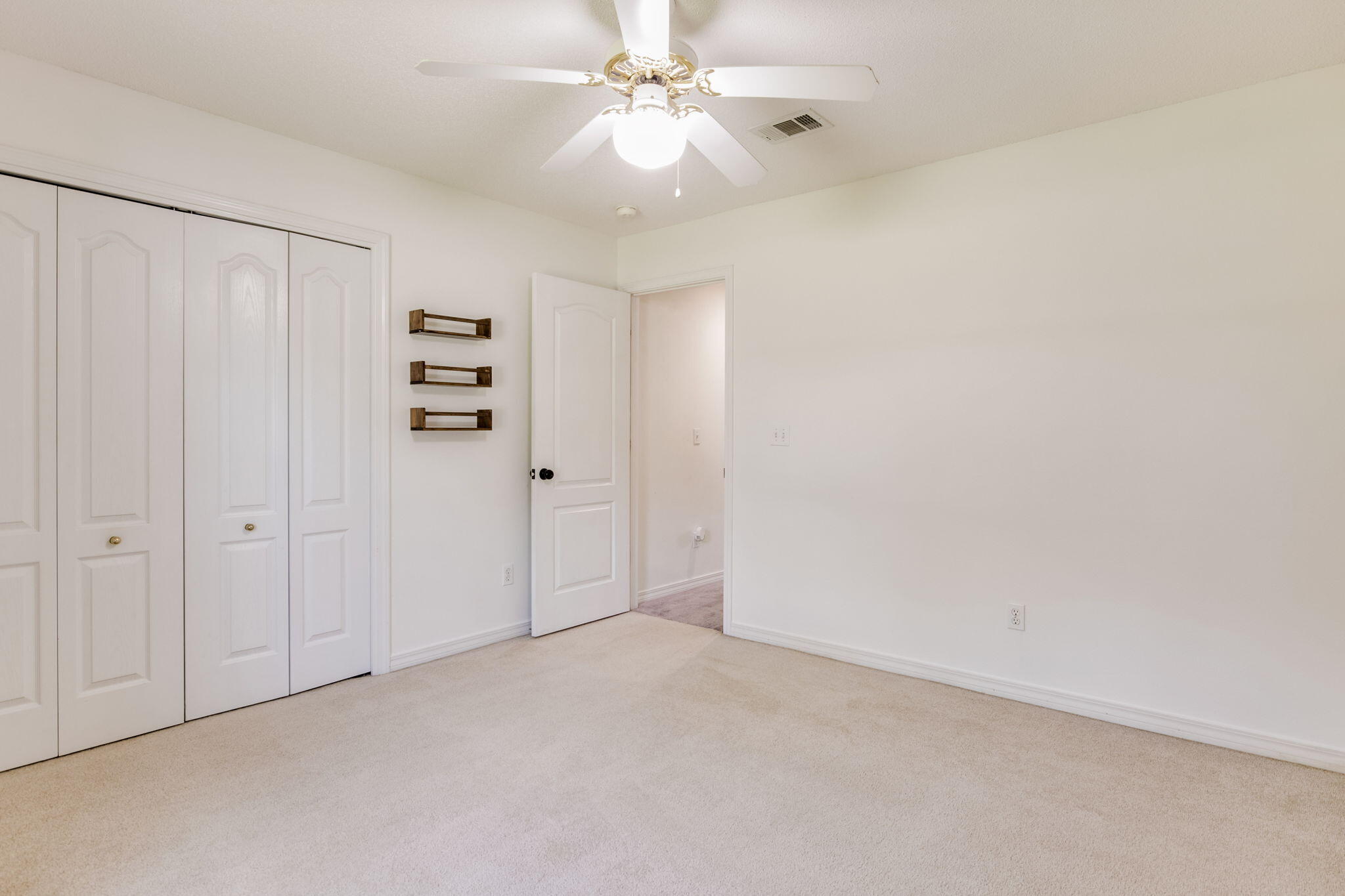 VILLA DANIELLE 1ST ADDN - Residential
