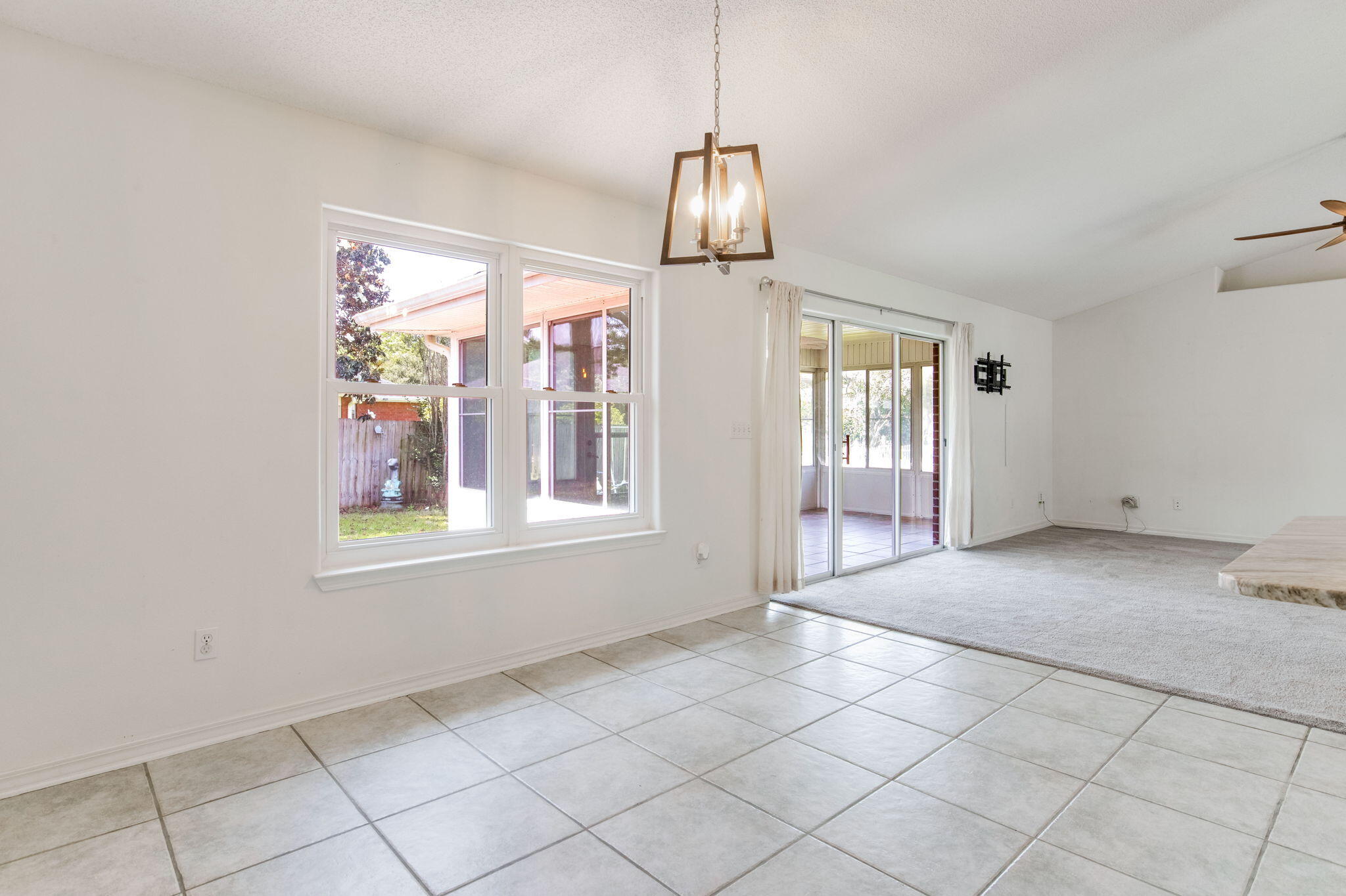 VILLA DANIELLE 1ST ADDN - Residential