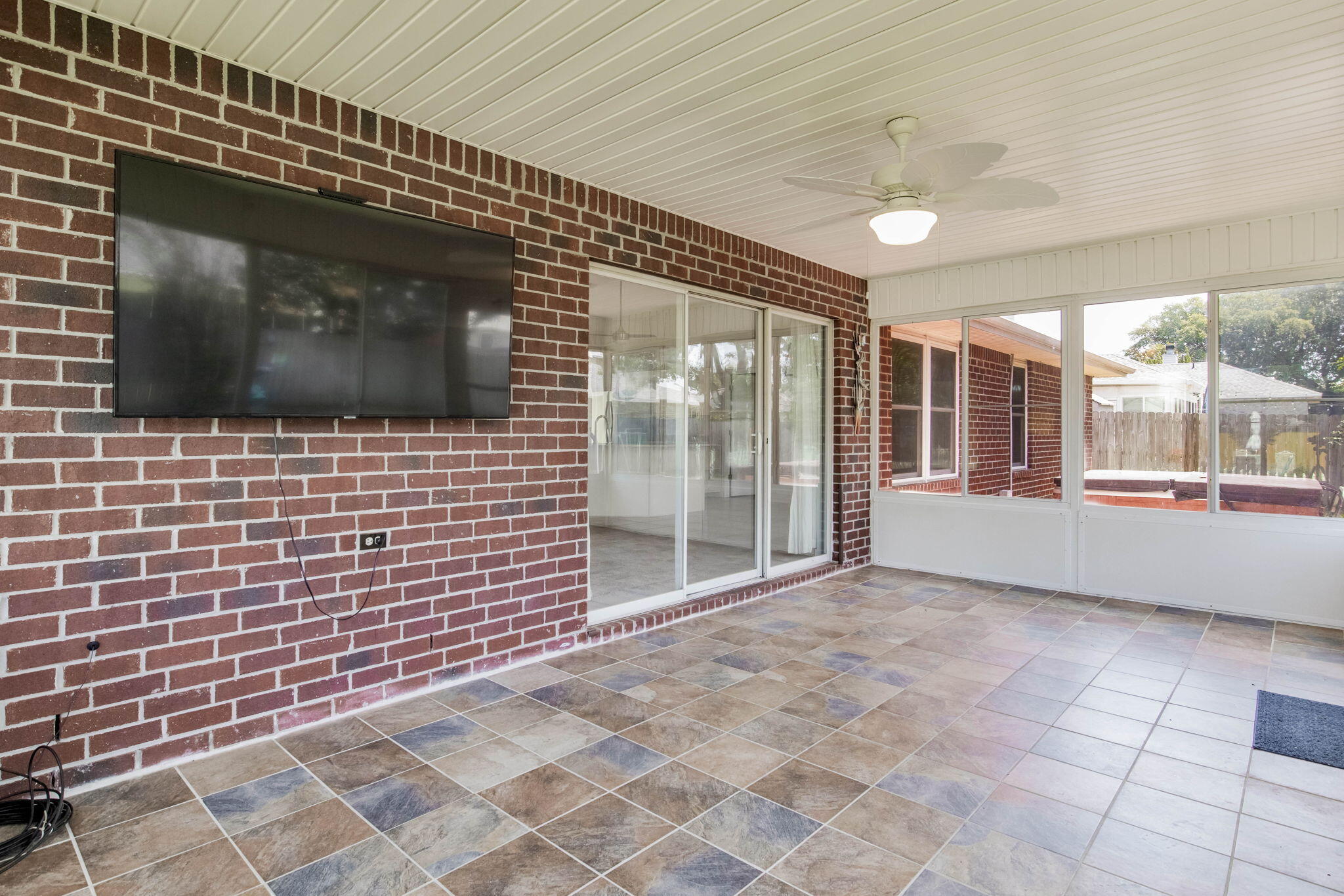 VILLA DANIELLE 1ST ADDN - Residential