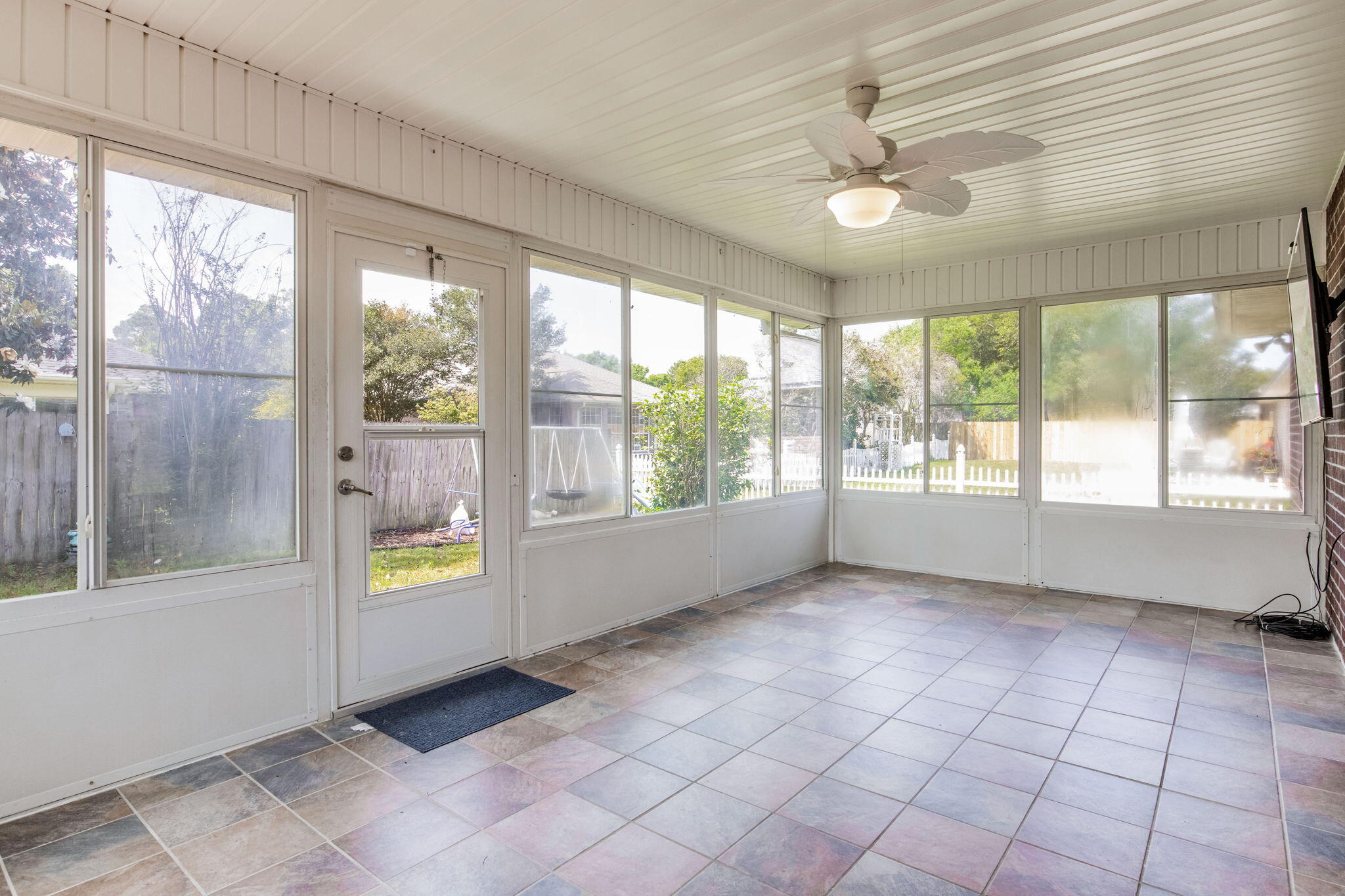 VILLA DANIELLE 1ST ADDN - Residential