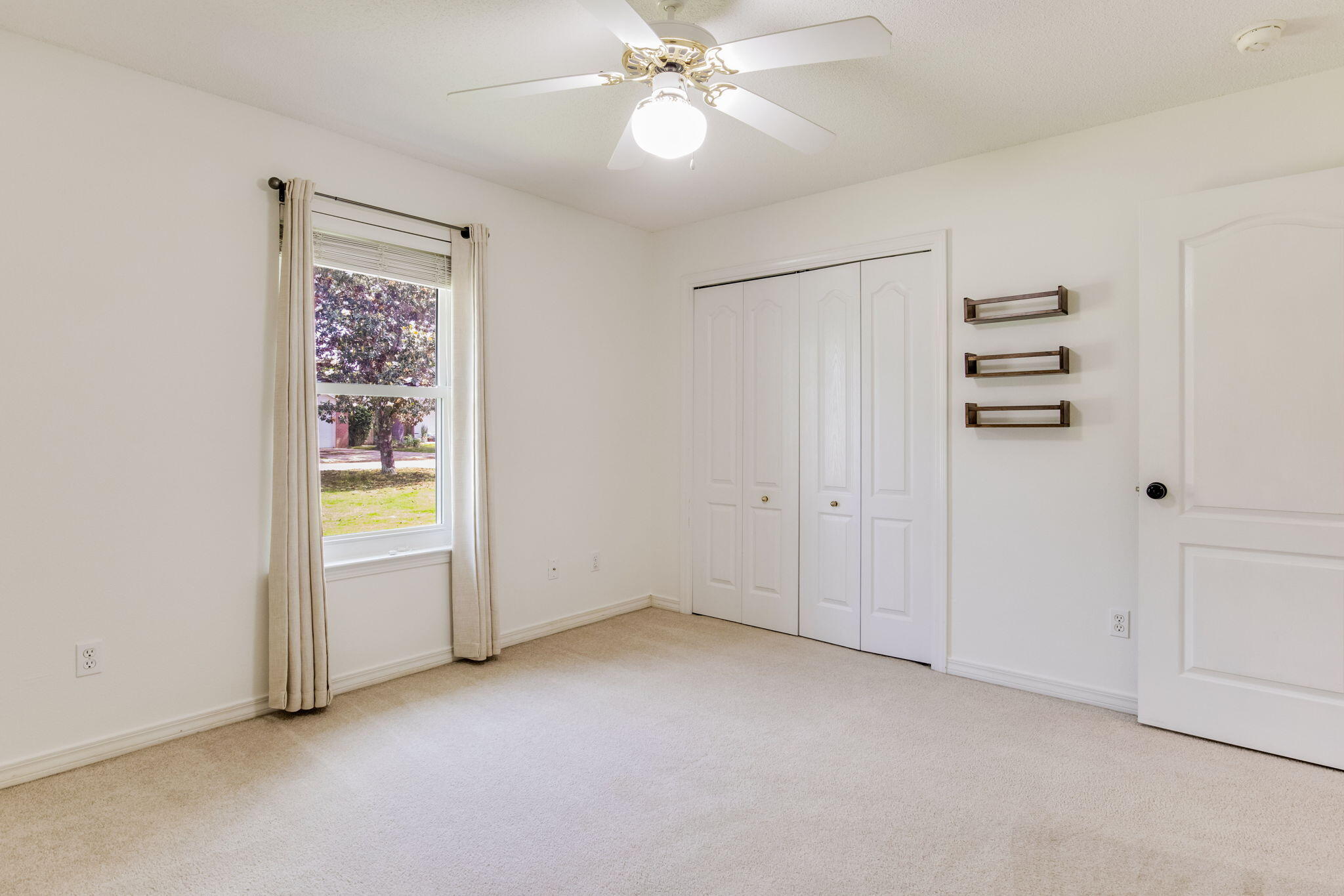 VILLA DANIELLE 1ST ADDN - Residential