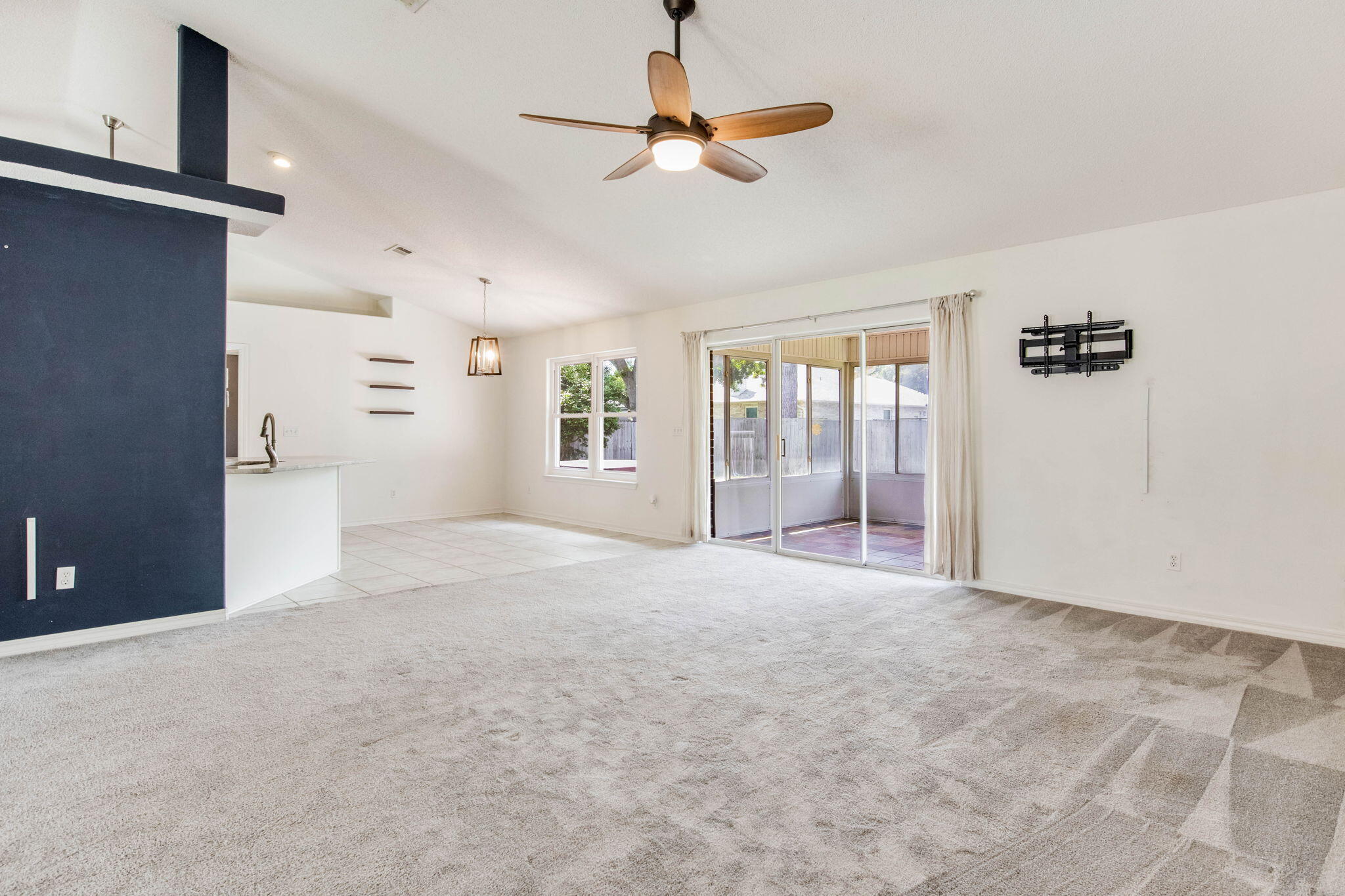 VILLA DANIELLE 1ST ADDN - Residential