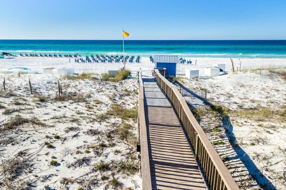 VILLA LAGO - Residential