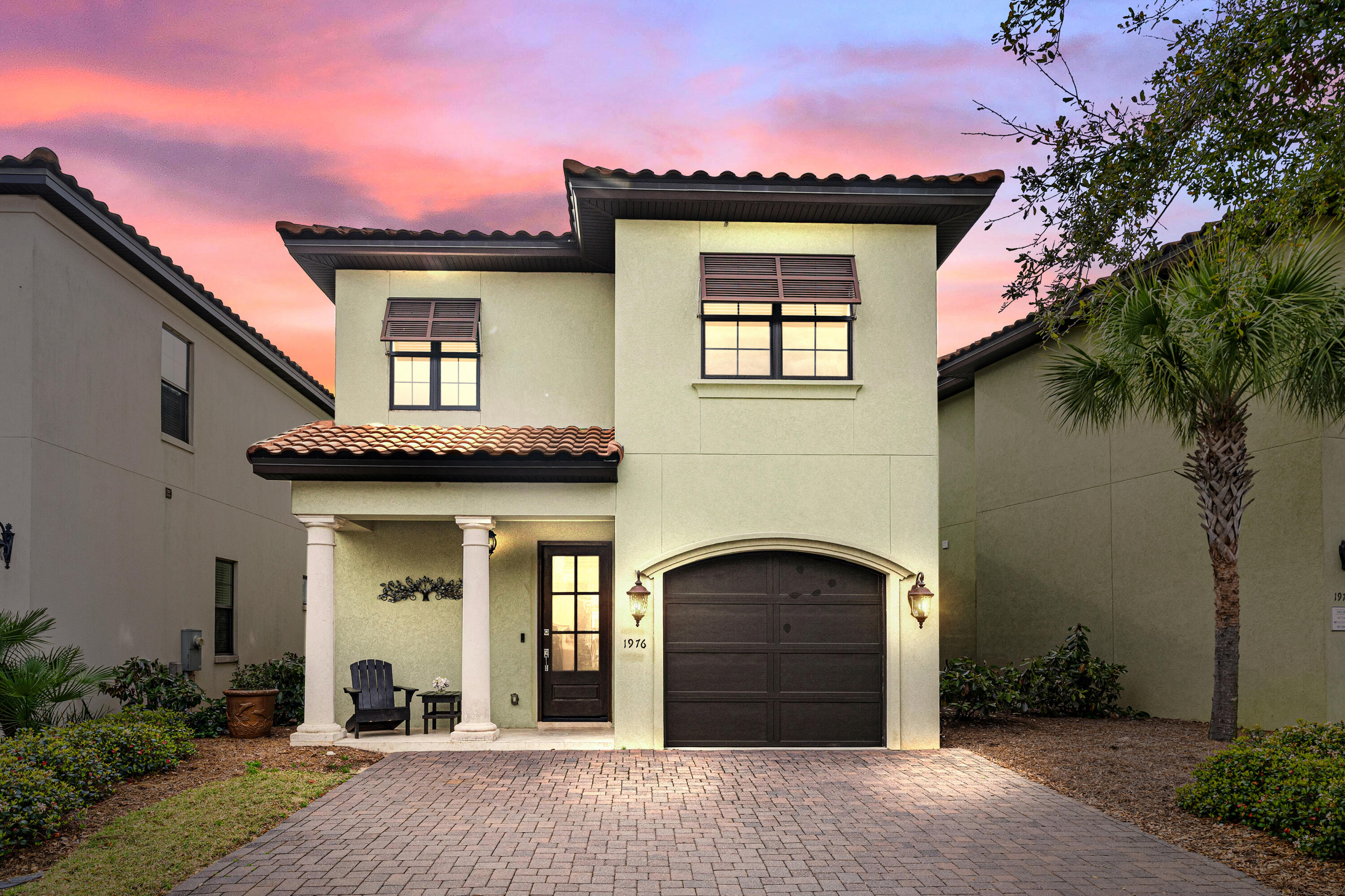 VILLA LAGO - Residential