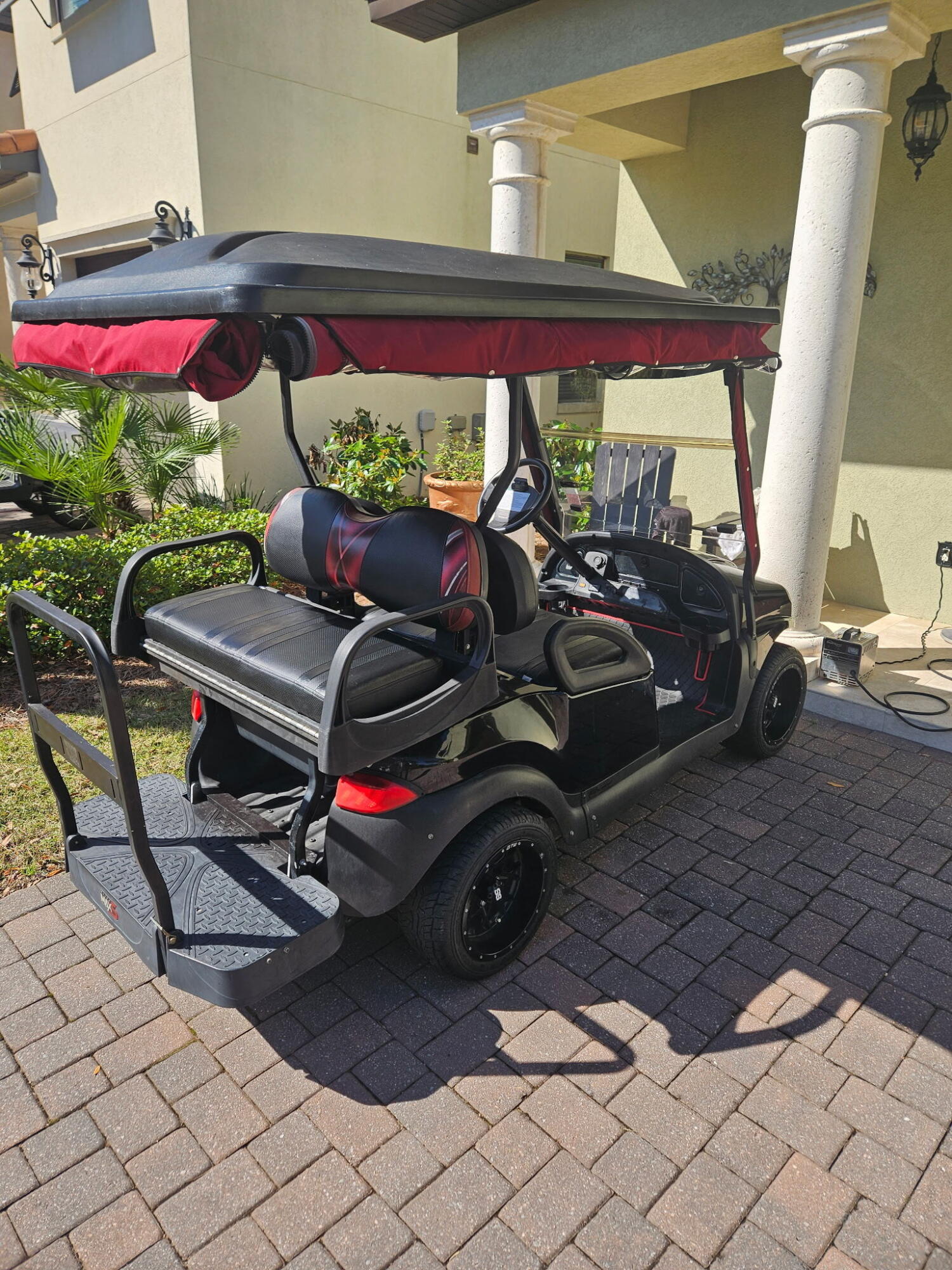 VILLA LAGO - Residential