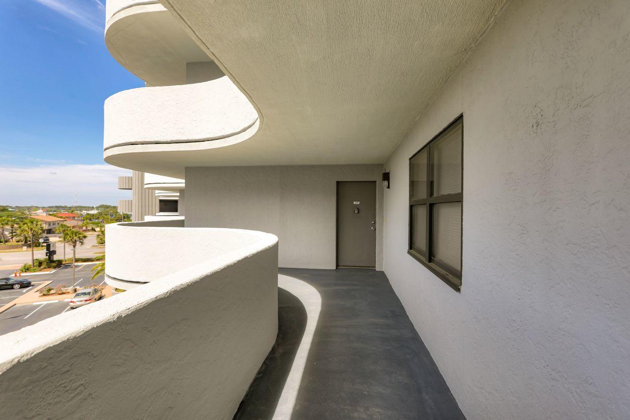 NAUTILUS CONDO - Residential