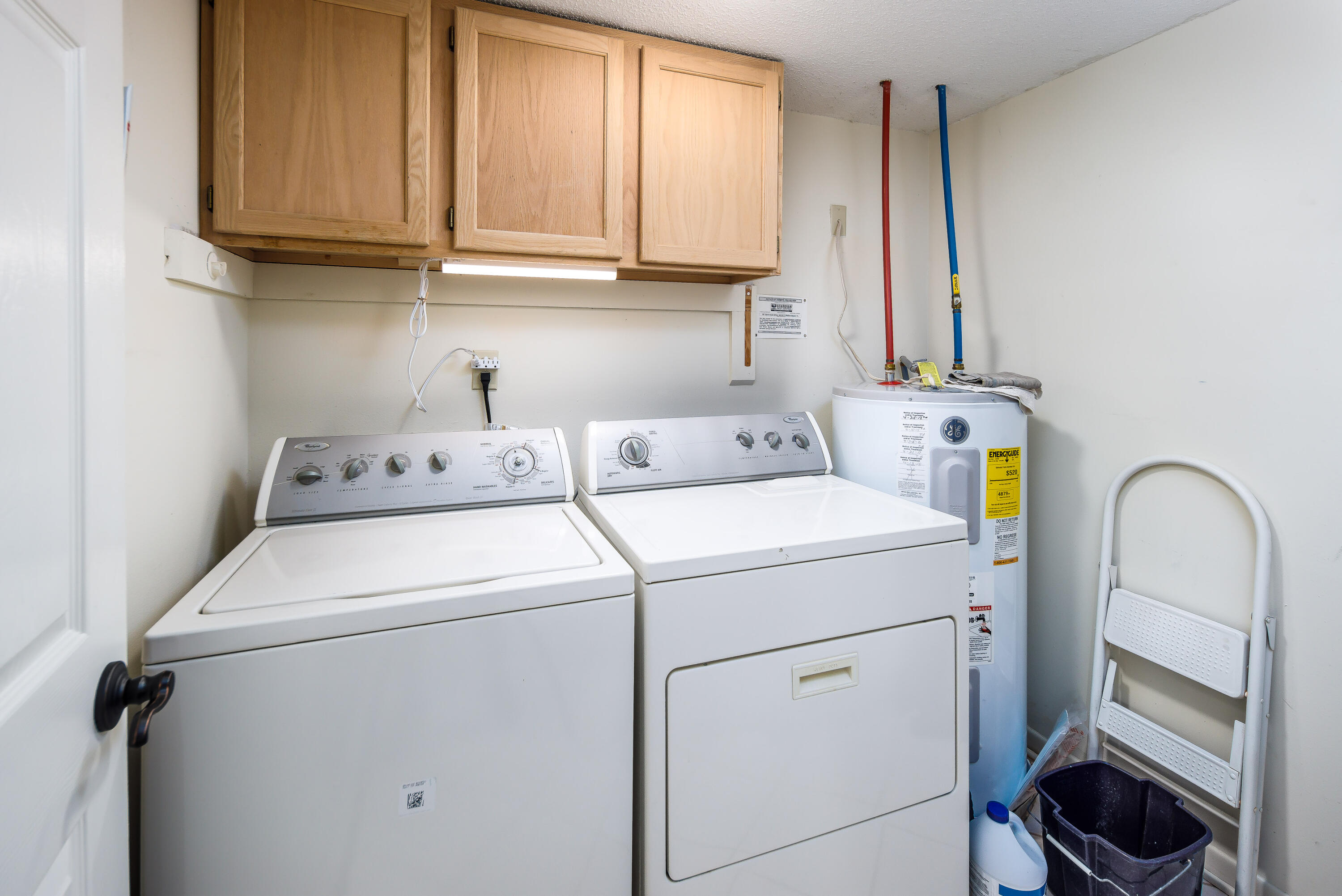 CERCLE NAUTIQUE TOWNHOUSES - Residential