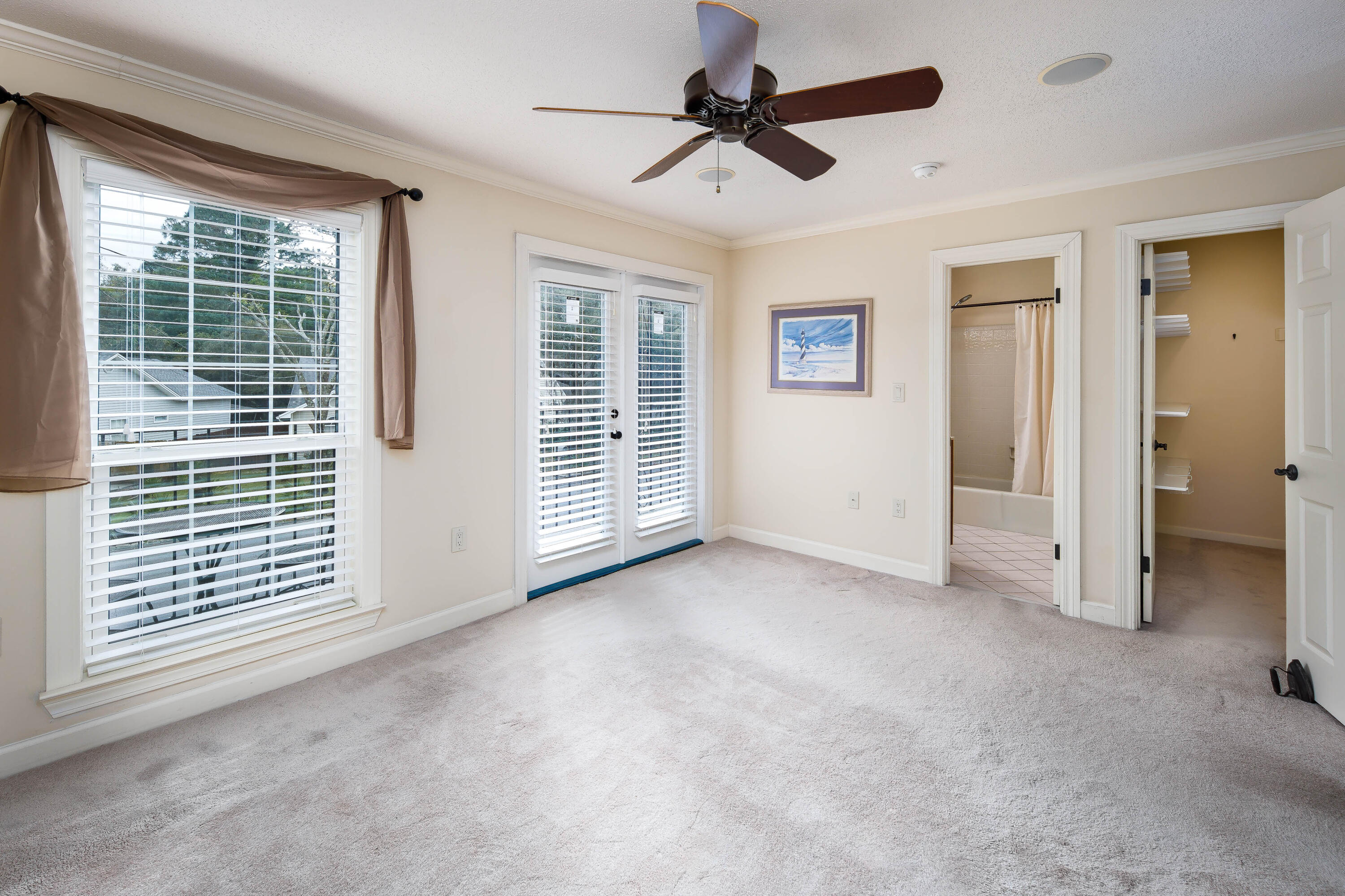 CERCLE NAUTIQUE TOWNHOUSES - Residential