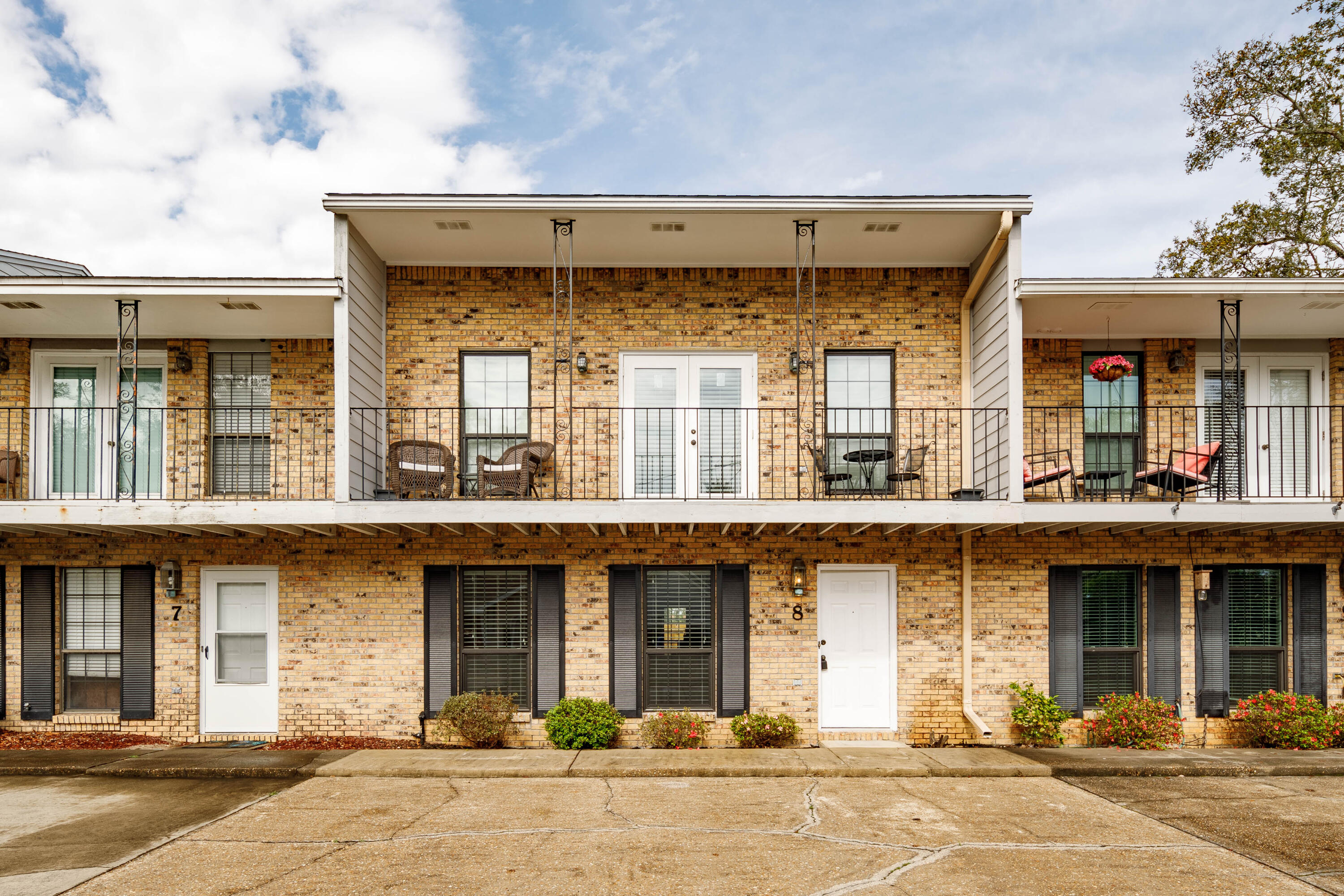 CERCLE NAUTIQUE TOWNHOUSES - Residential