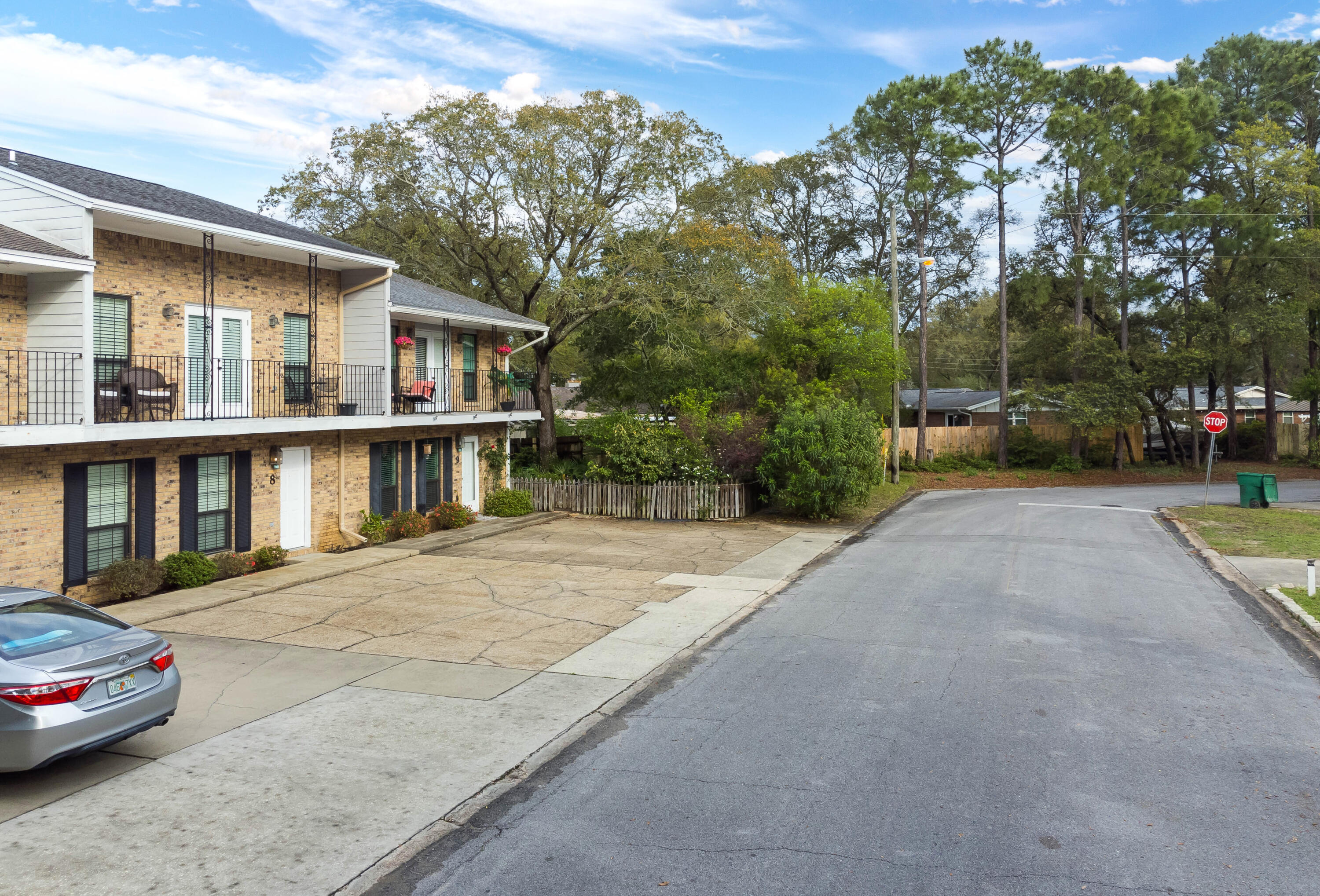 CERCLE NAUTIQUE TOWNHOUSES - Residential