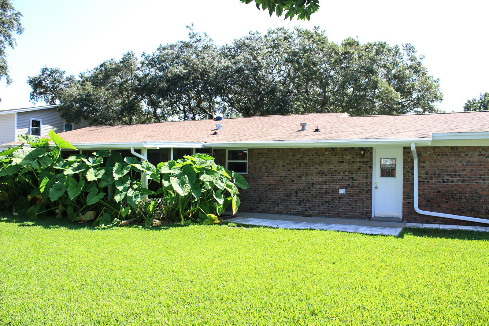 COUNTRY CLUB ESTATES 1ST ADDN - Residential