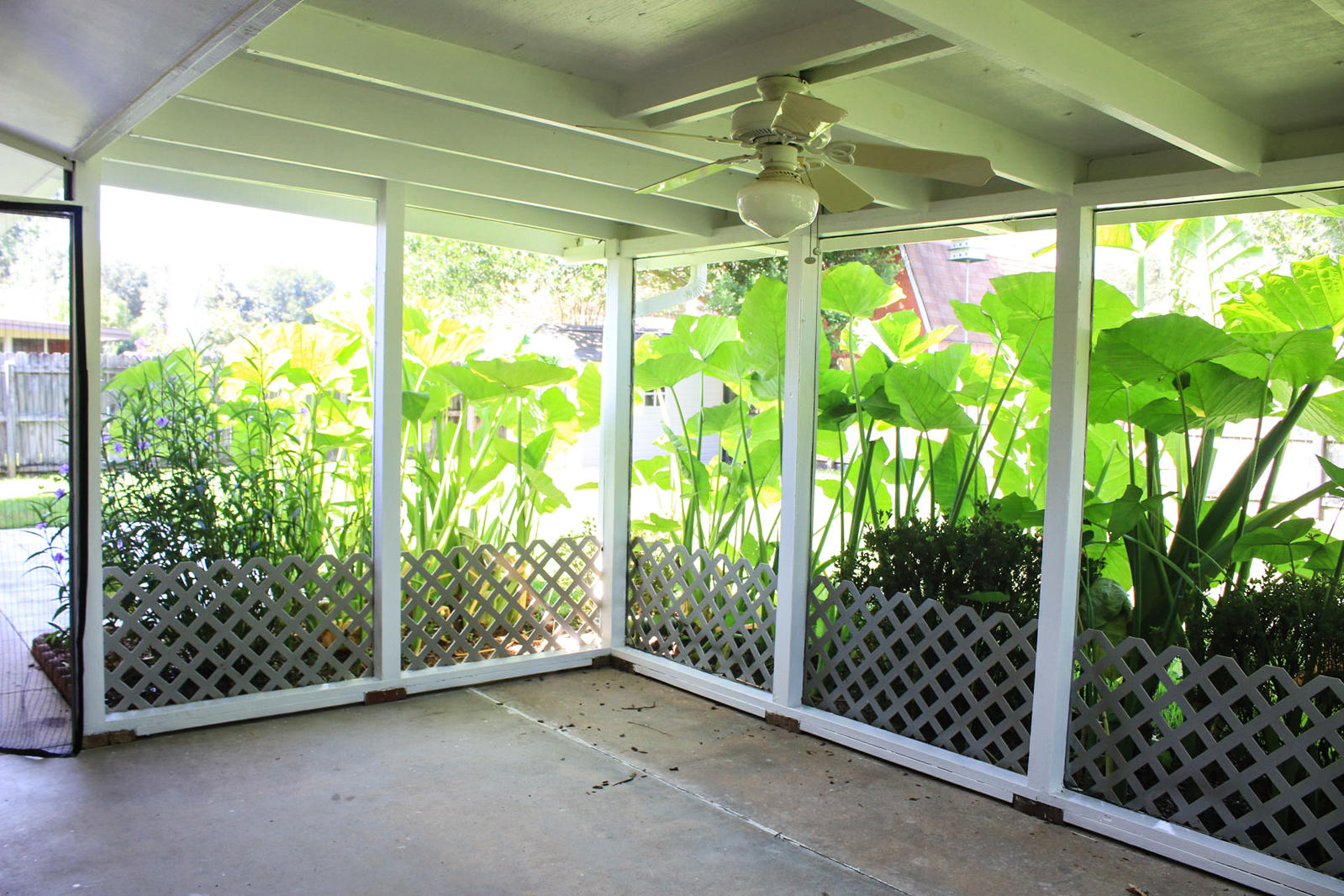 COUNTRY CLUB ESTATES 1ST ADDN - Residential