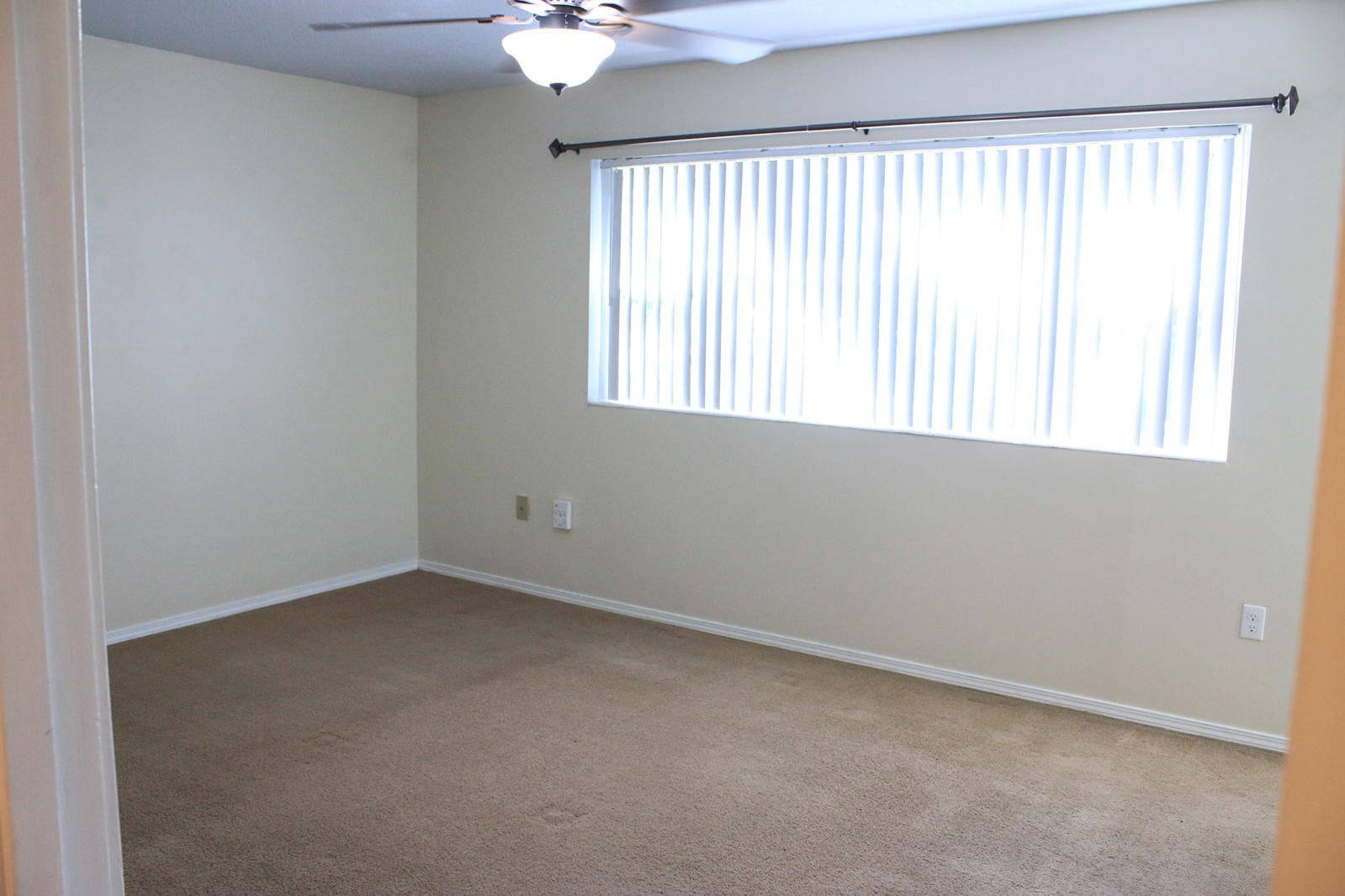 COUNTRY CLUB ESTATES 1ST ADDN - Residential