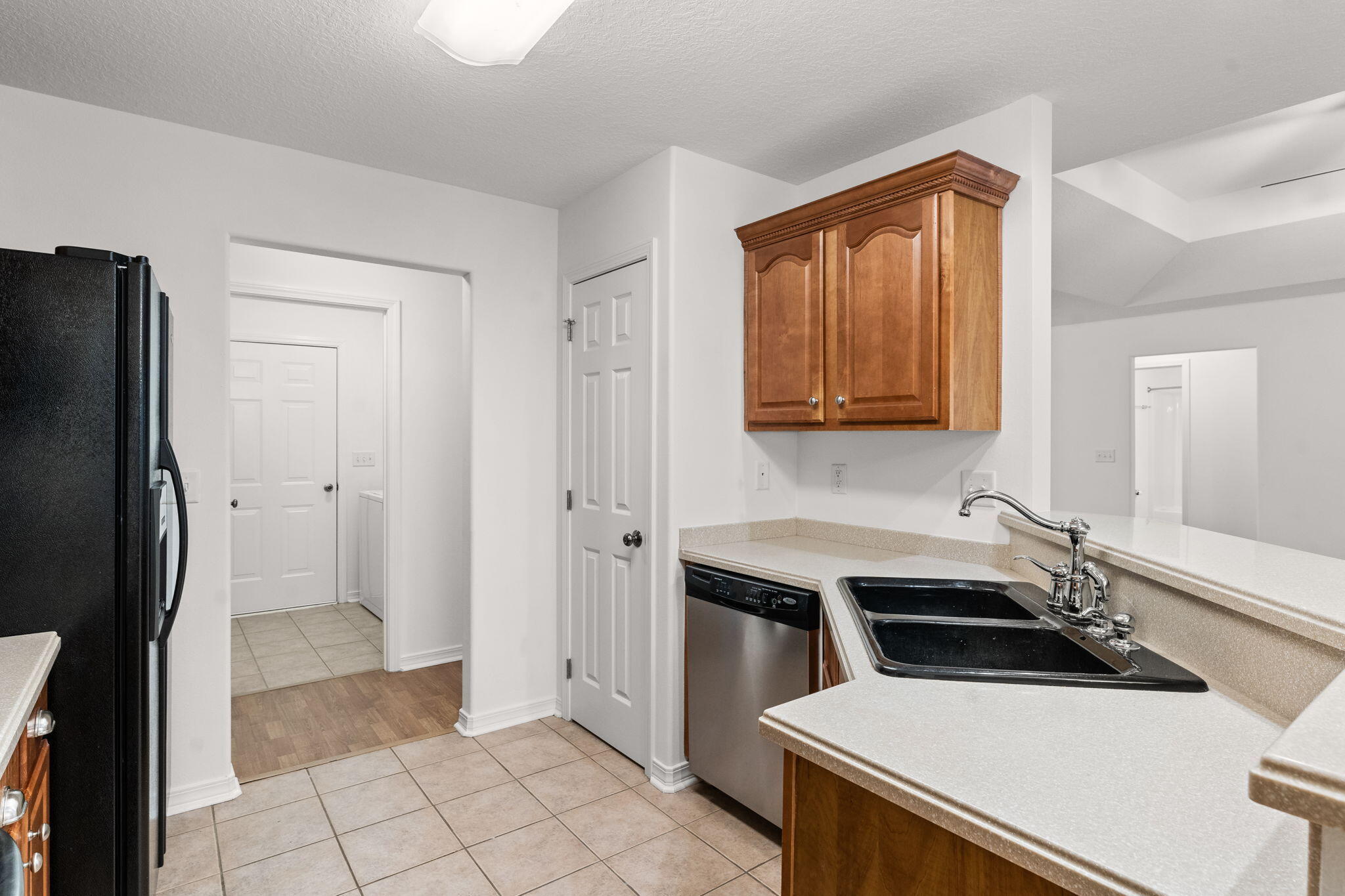 CROSS CREEK SHORES - Residential Lease