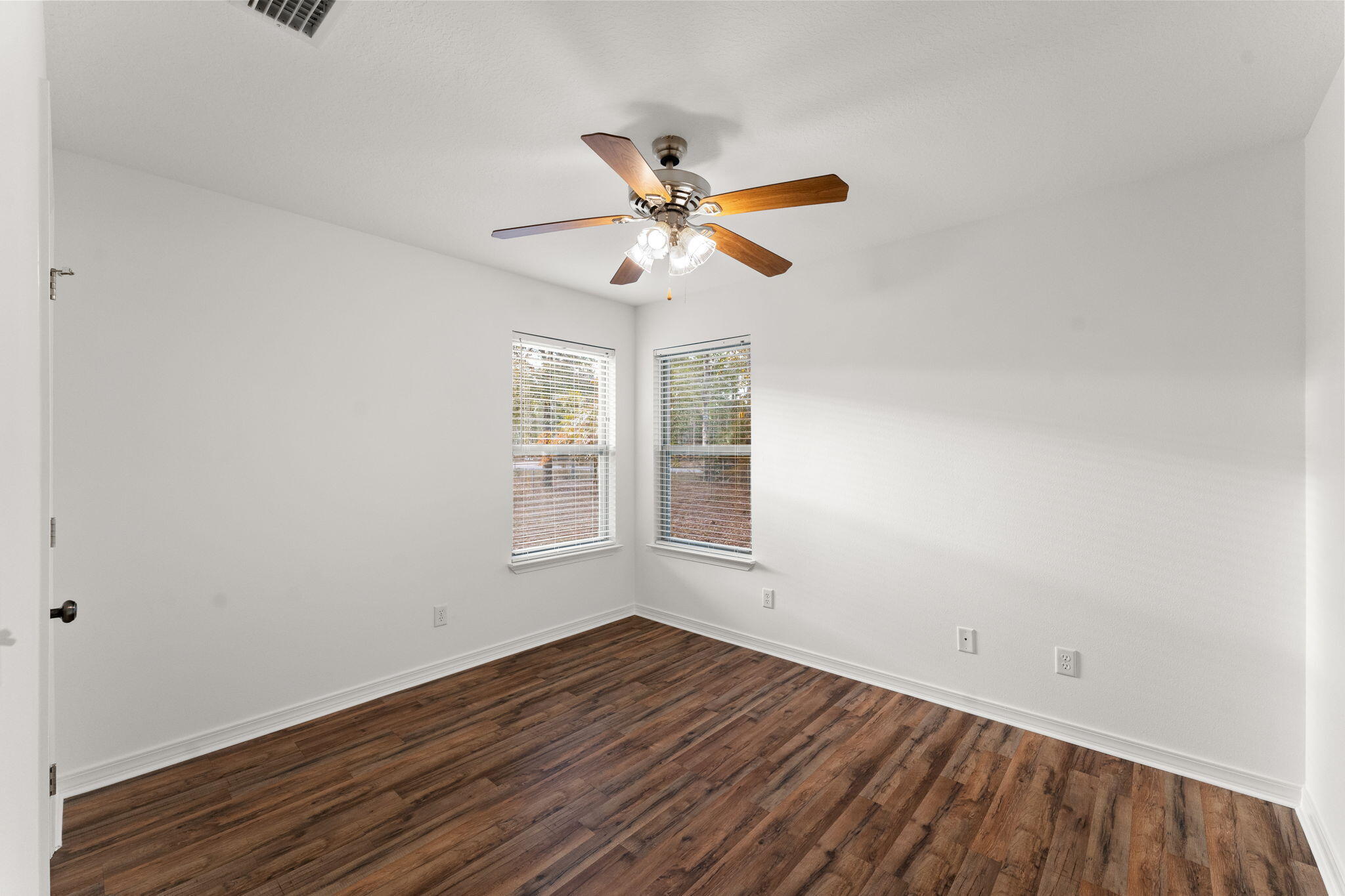 CROSS CREEK SHORES - Residential Lease