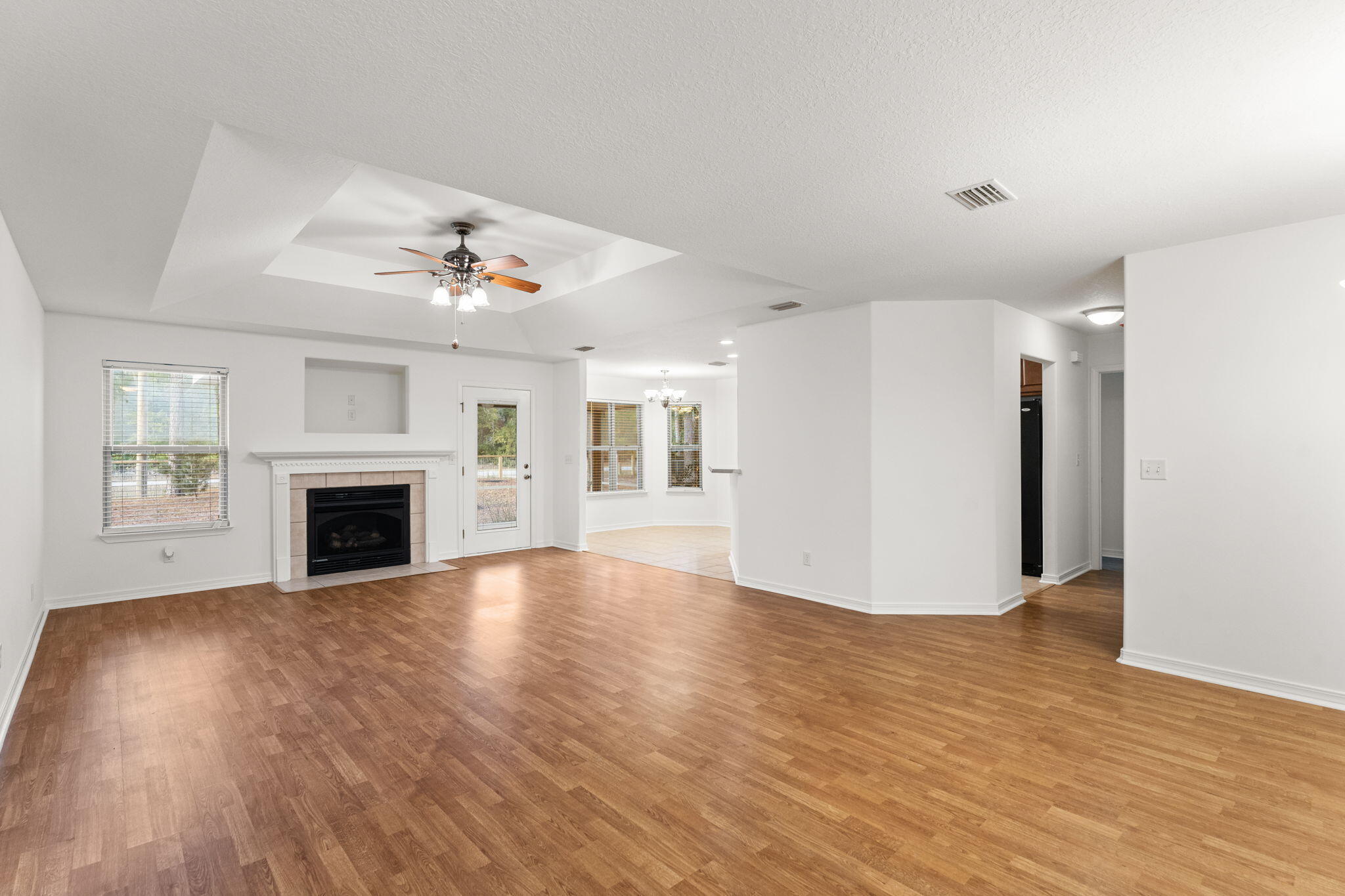 CROSS CREEK SHORES - Residential Lease