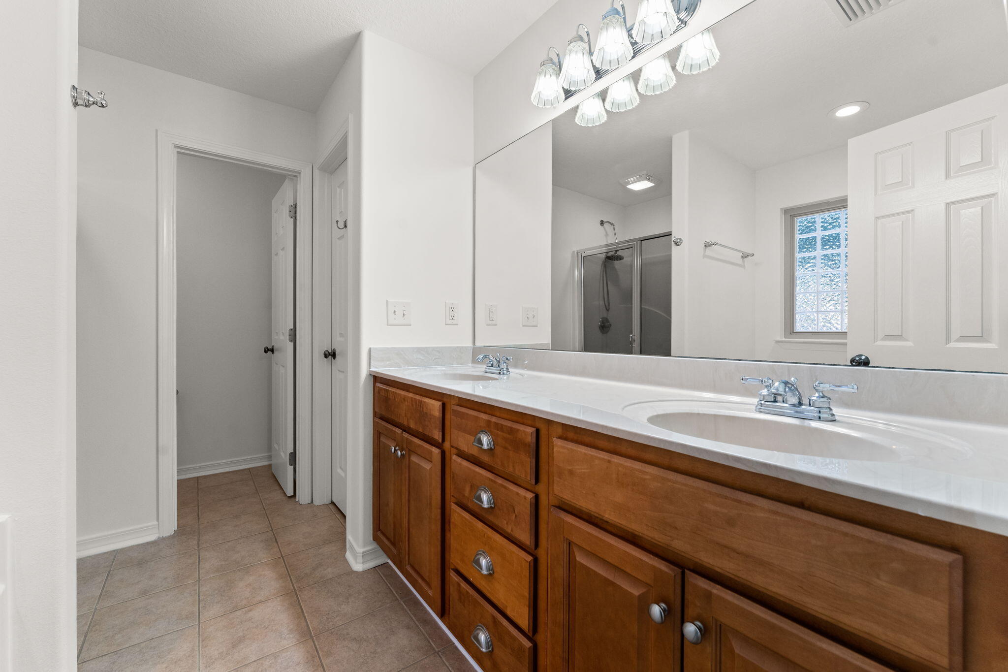 CROSS CREEK SHORES - Residential Lease