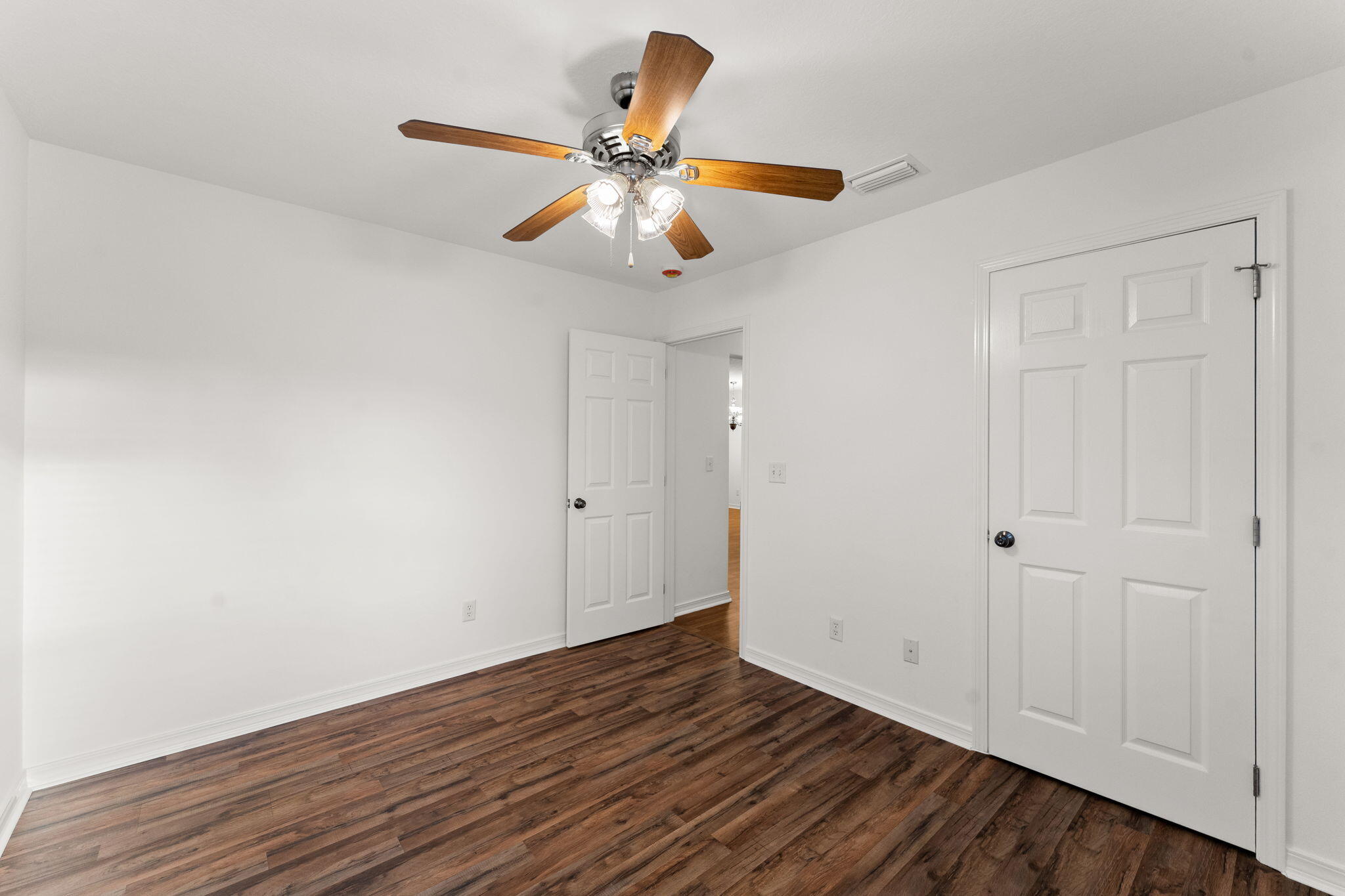 CROSS CREEK SHORES - Residential Lease