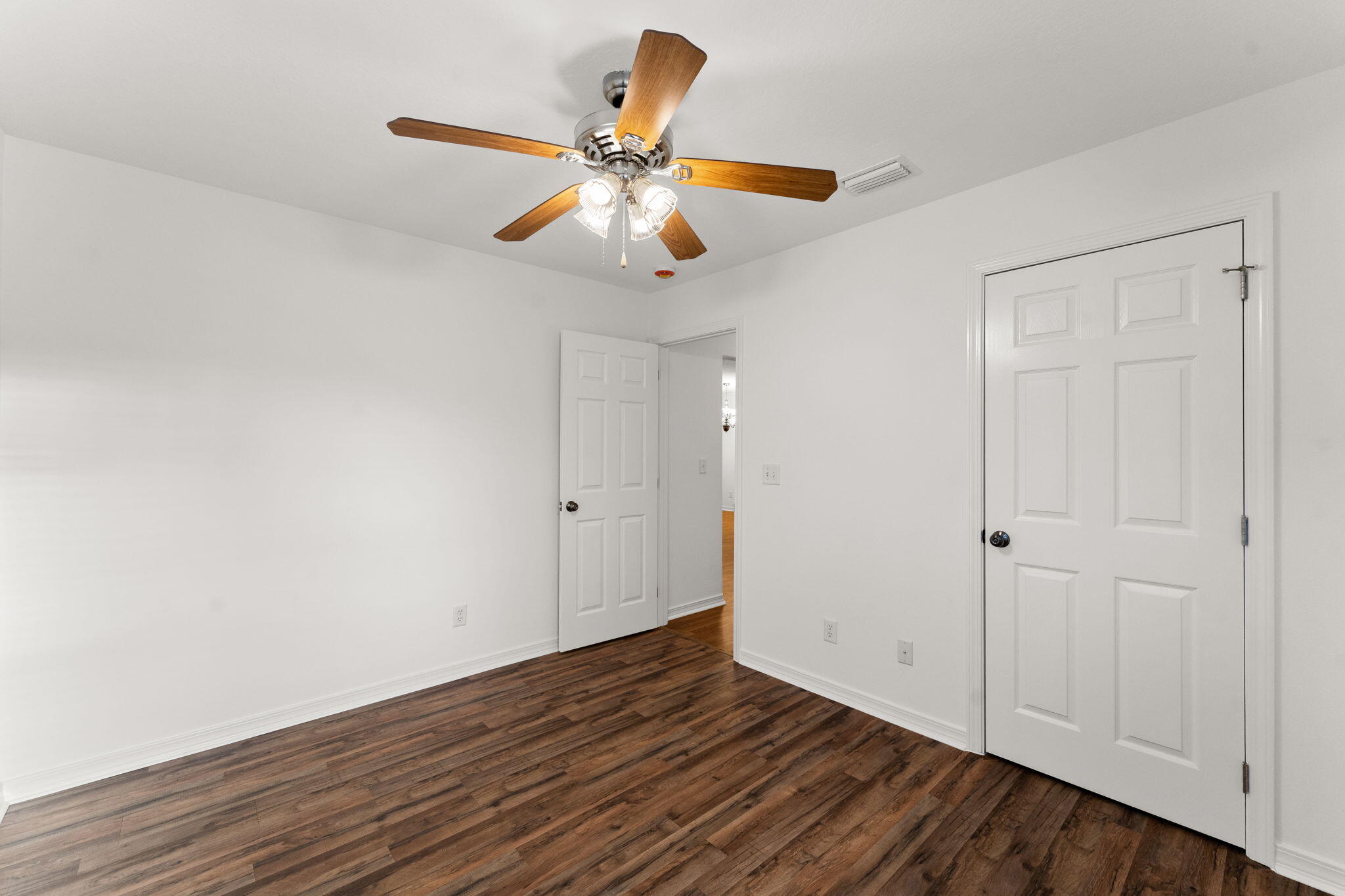 CROSS CREEK SHORES - Residential Lease