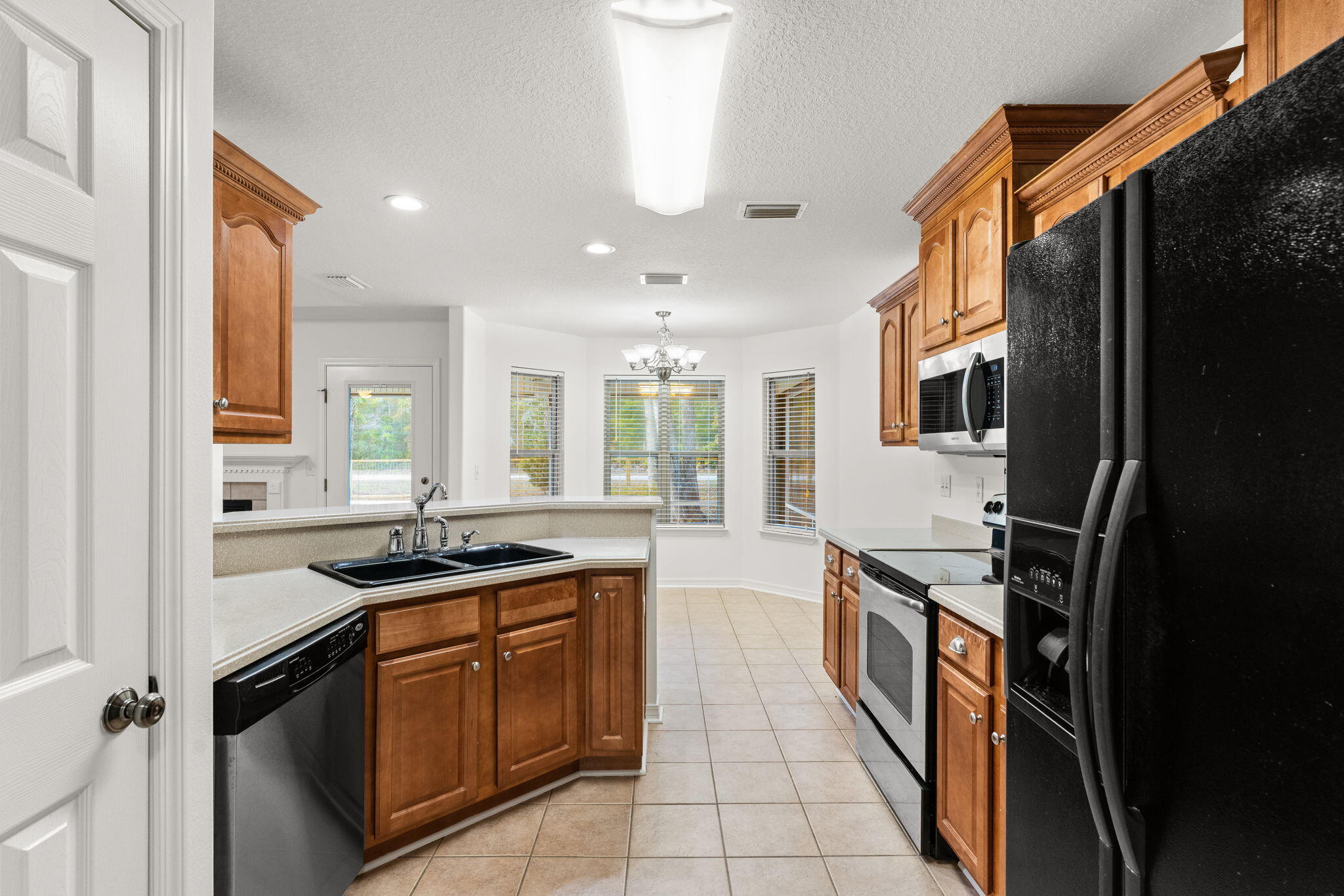 CROSS CREEK SHORES - Residential Lease