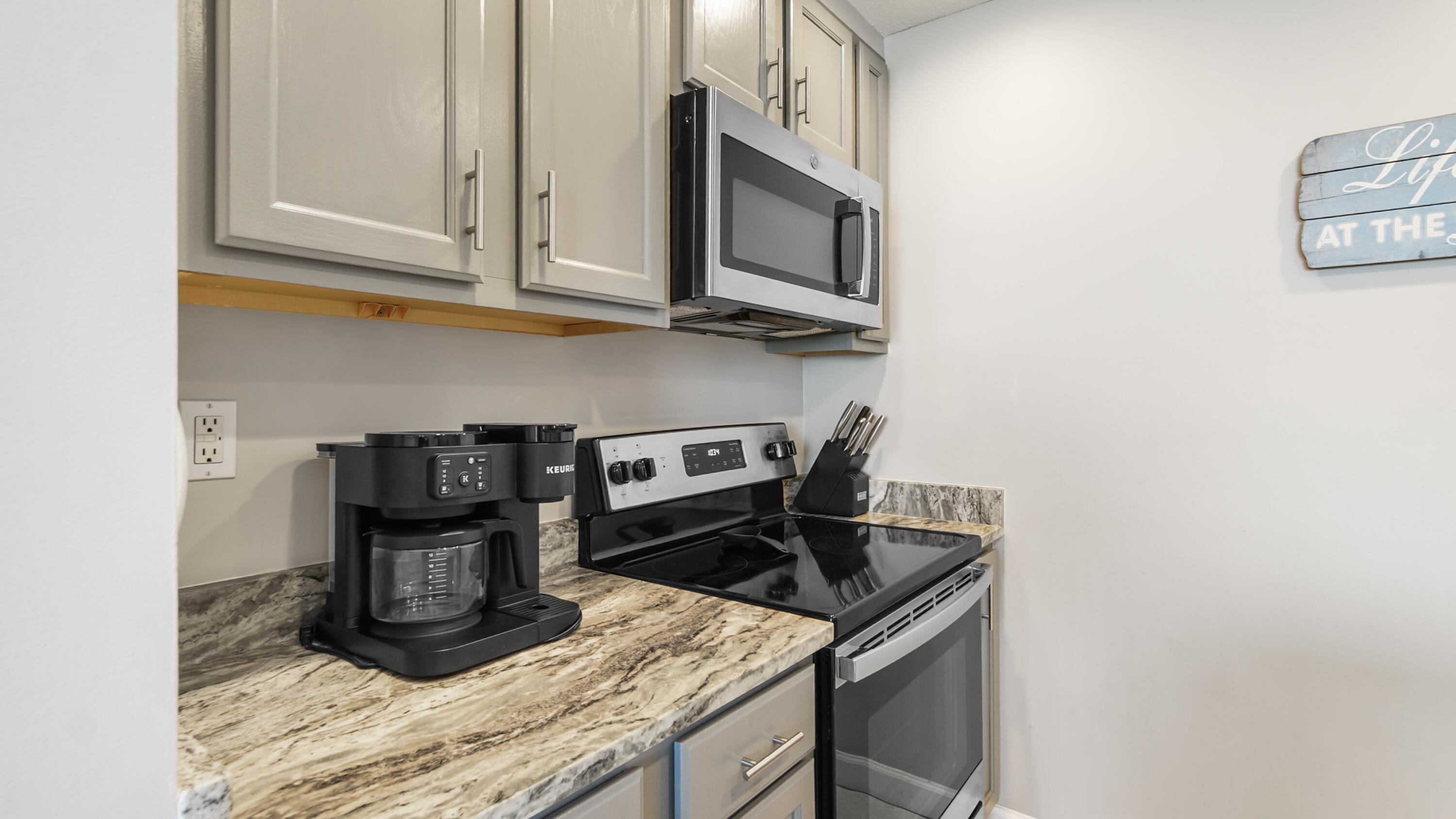 STERLING REEF - Residential