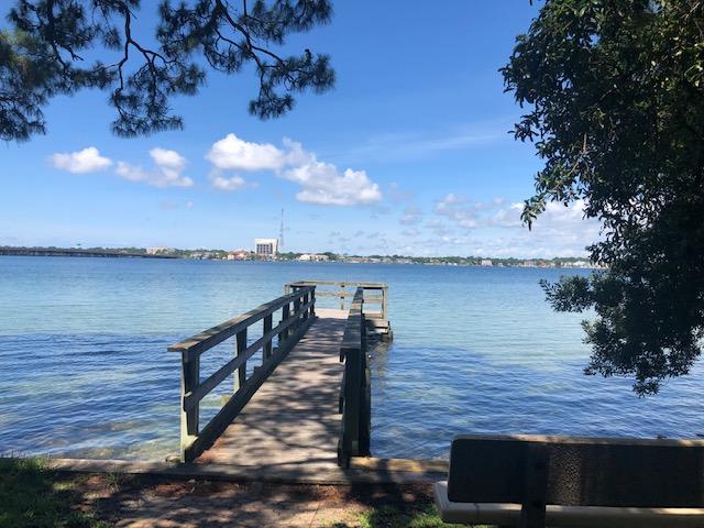 SHALIMAR S/D W PART OF LOT 1 BLK 4 DES AS COM SE COR LOT 1 - Residential