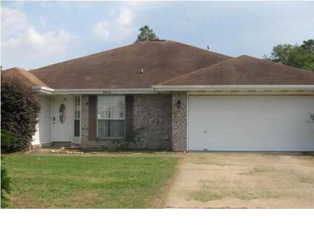BANK OWNED PROPERTY SOLD AS IS WITHOUT REPAIR OR WARRANTY. LISTING AGENT HAS NO KNOWLEDGE OF PROPERTY HISTORY, NO DISCLOSURES OR ASSOCIATION DOCS SUPPLIED. BUYER/BUYER?S AGENT IS RESPONSIBLE FOR VERIFYING HOA INFO & FEES, IF ANY, COMMUNITY RULES, SQ FT, LOT SIZE, ROOM DIMENSIONS AND TAXES. SELLER WILL NOT ALLOW WATER TO BE ACTIVATED/TURNED ON FOR ANY REASON. BUYER IS RESPONSIBLE FOR ACTIVATING/TURNING ON OTHER UTILITIES.
