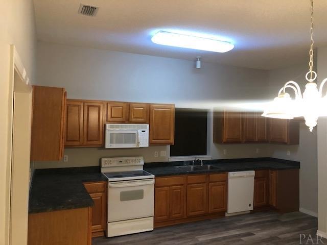 MELISSA OAKS - Residential