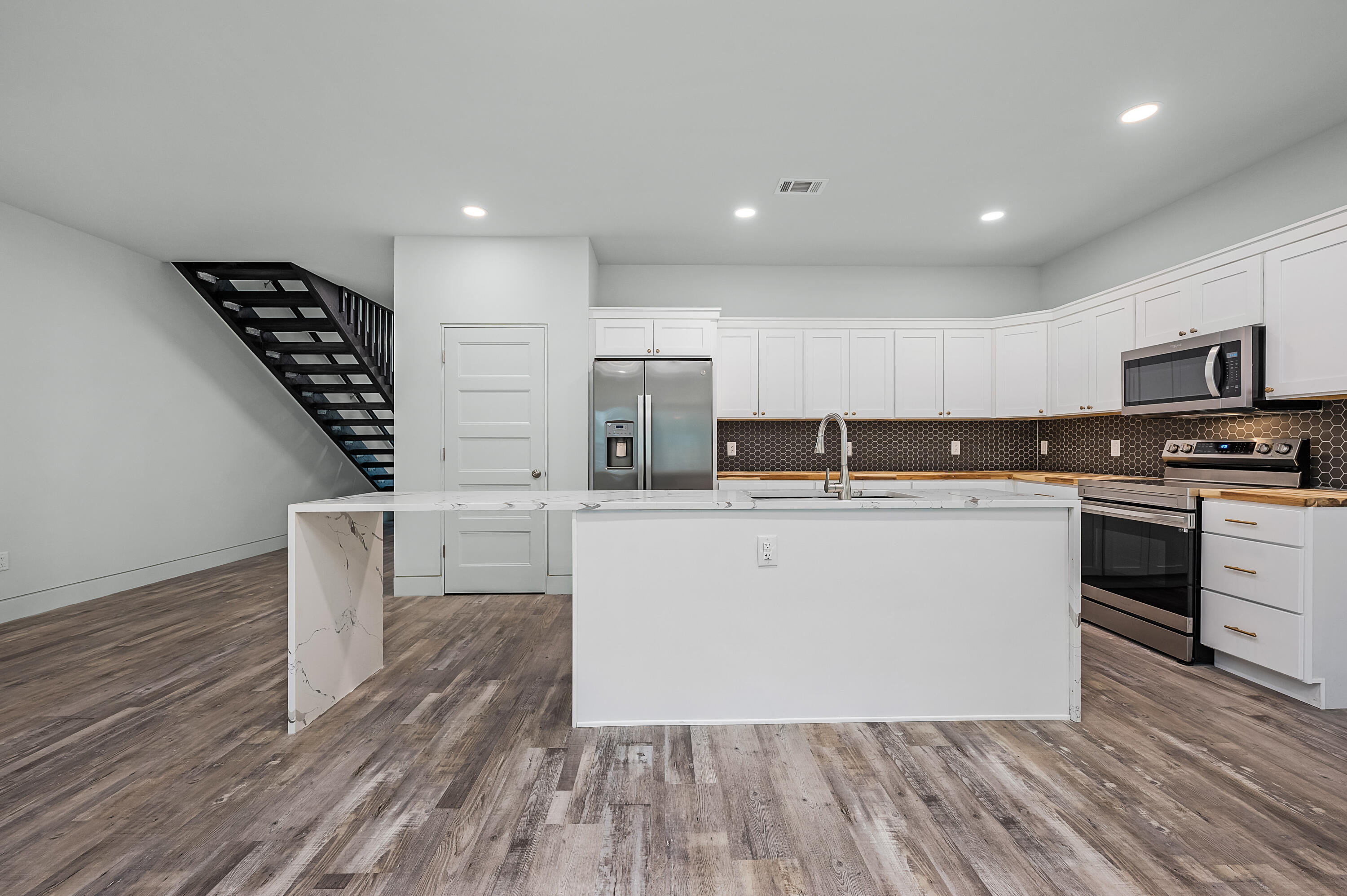 LOWERY TOWNHOMES - Residential