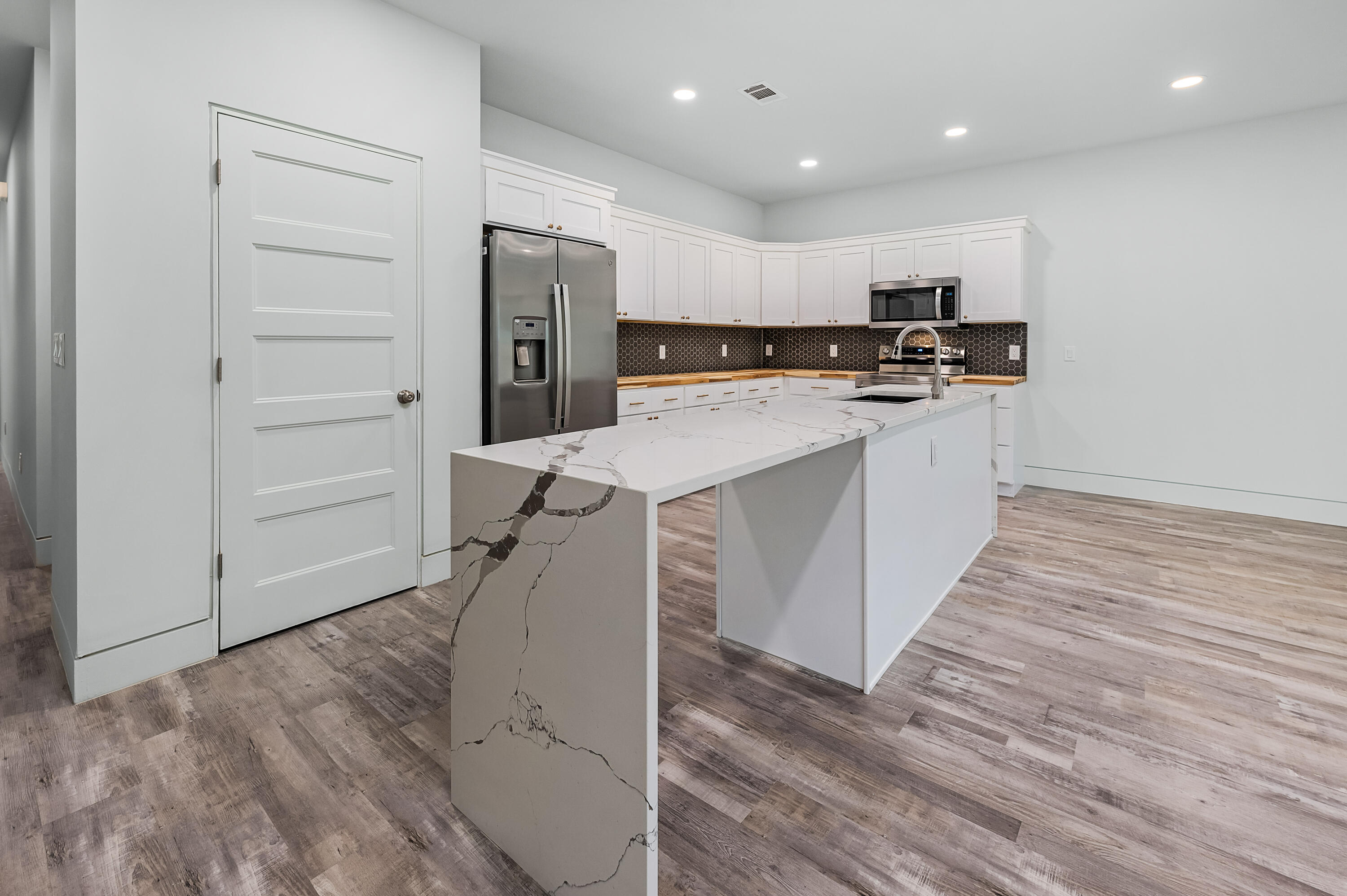 LOWERY TOWNHOMES - Residential