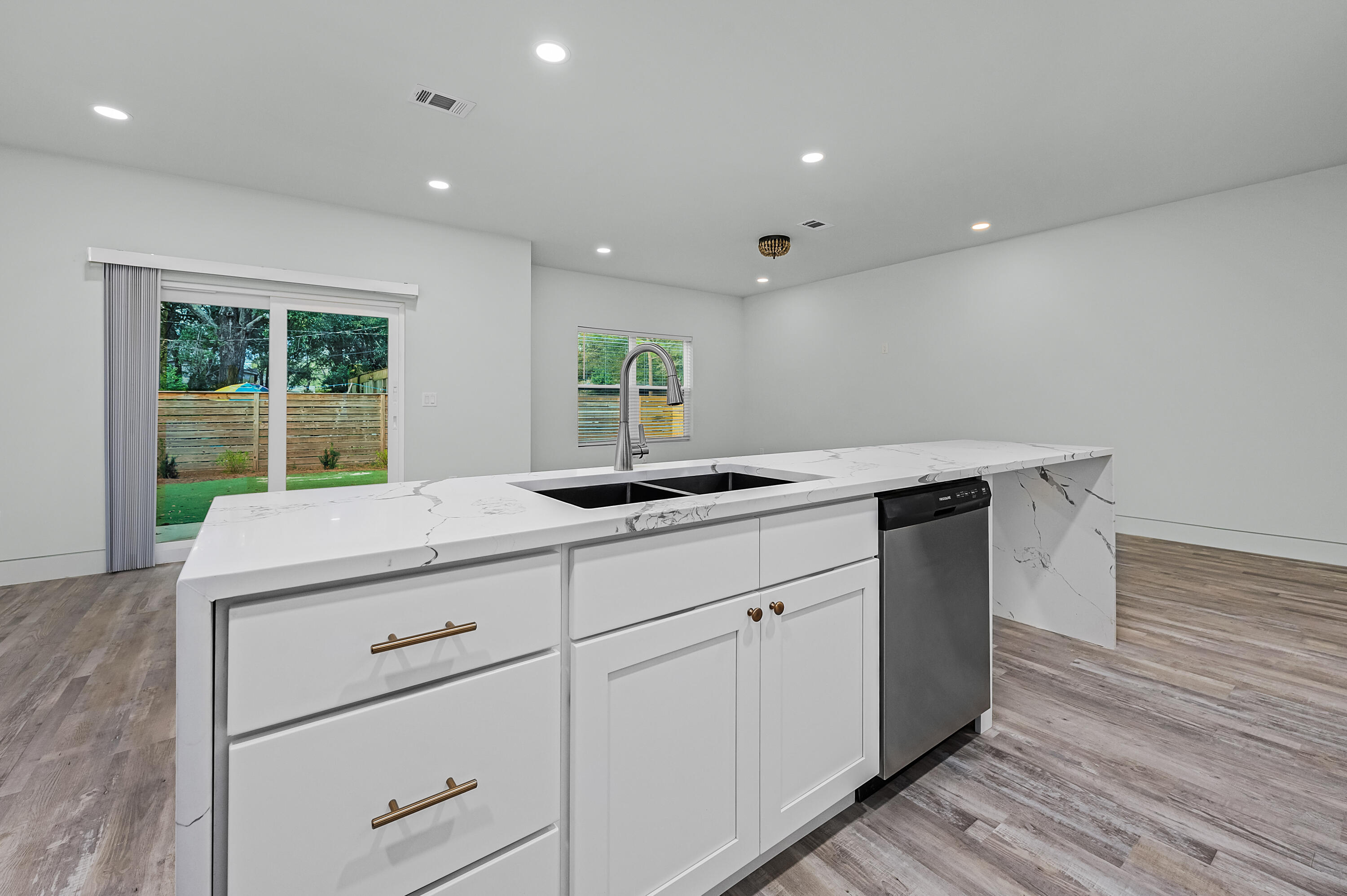 LOWERY TOWNHOMES - Residential