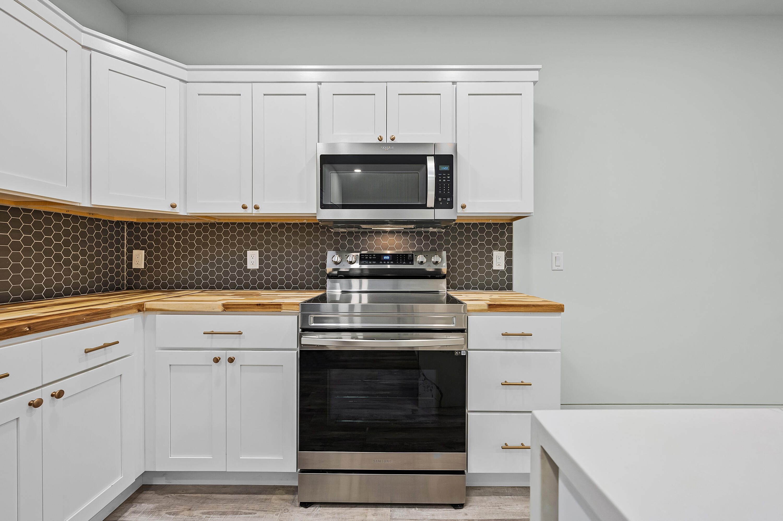 LOWERY TOWNHOMES - Residential