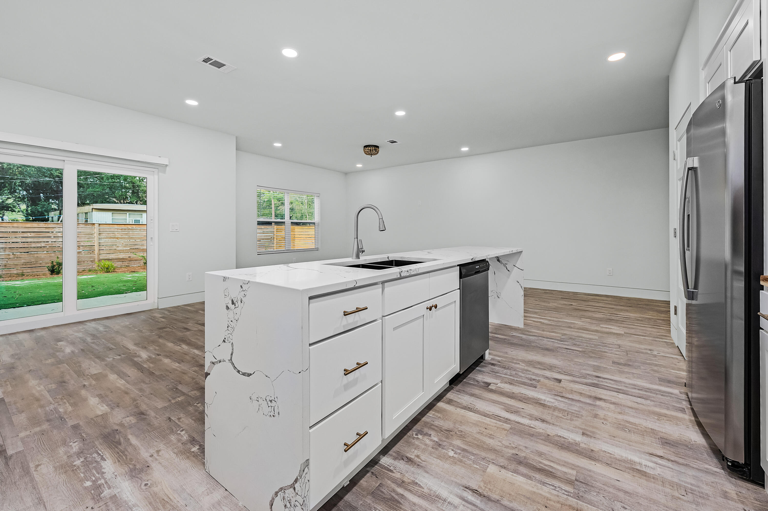 LOWERY TOWNHOMES - Residential