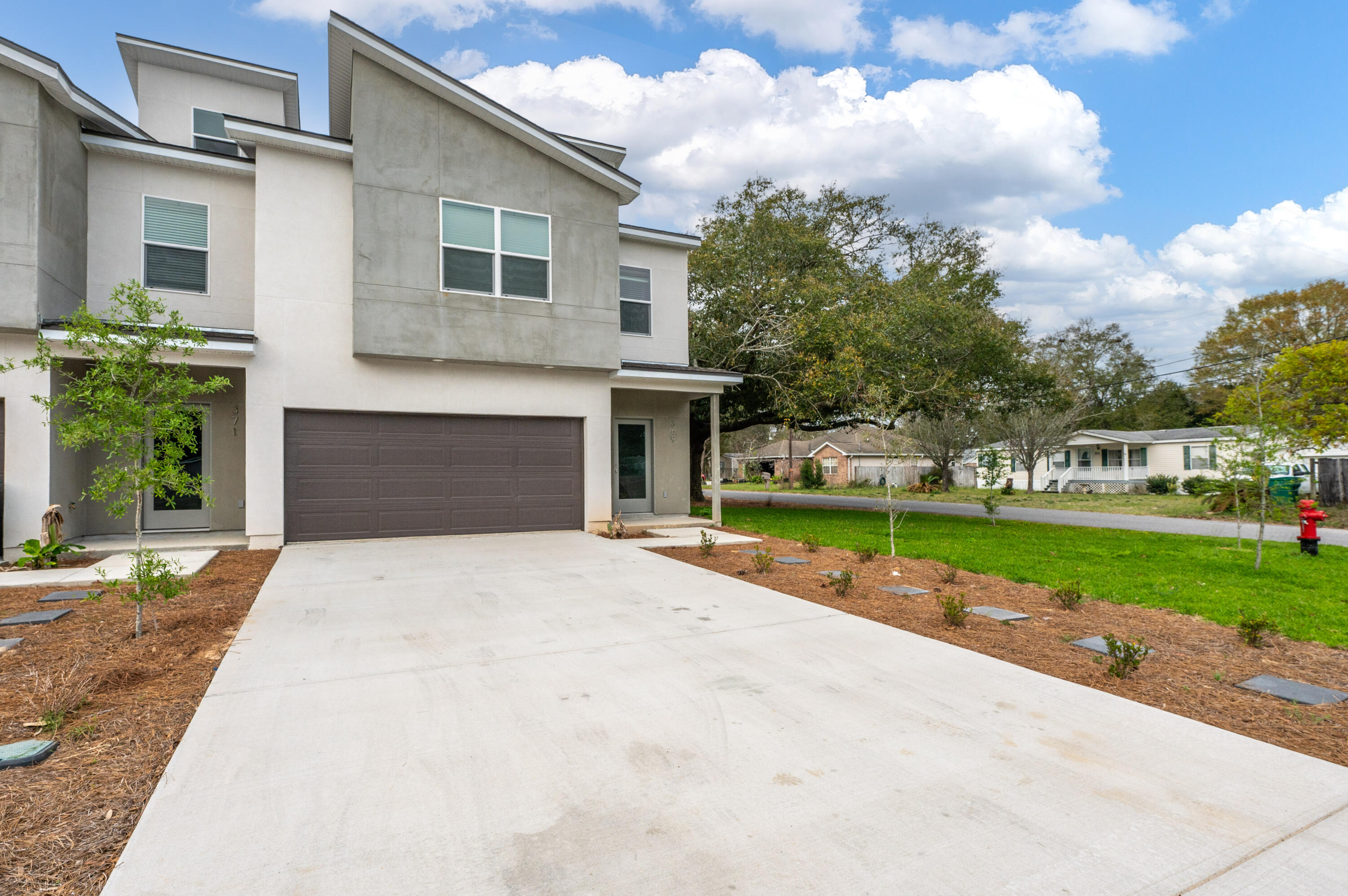 LOWERY TOWNHOMES - Residential
