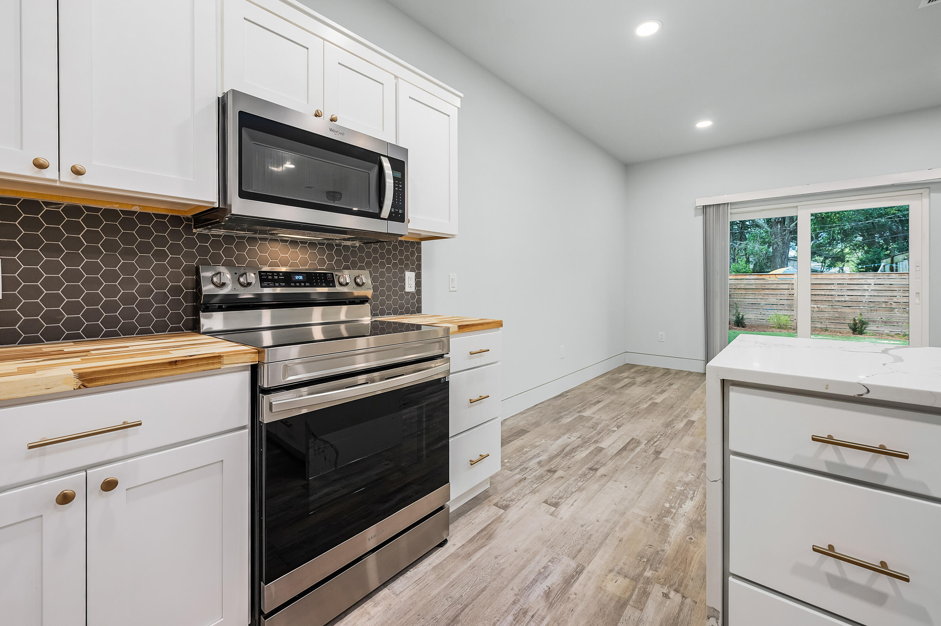 LOWERY TOWNHOMES - Residential